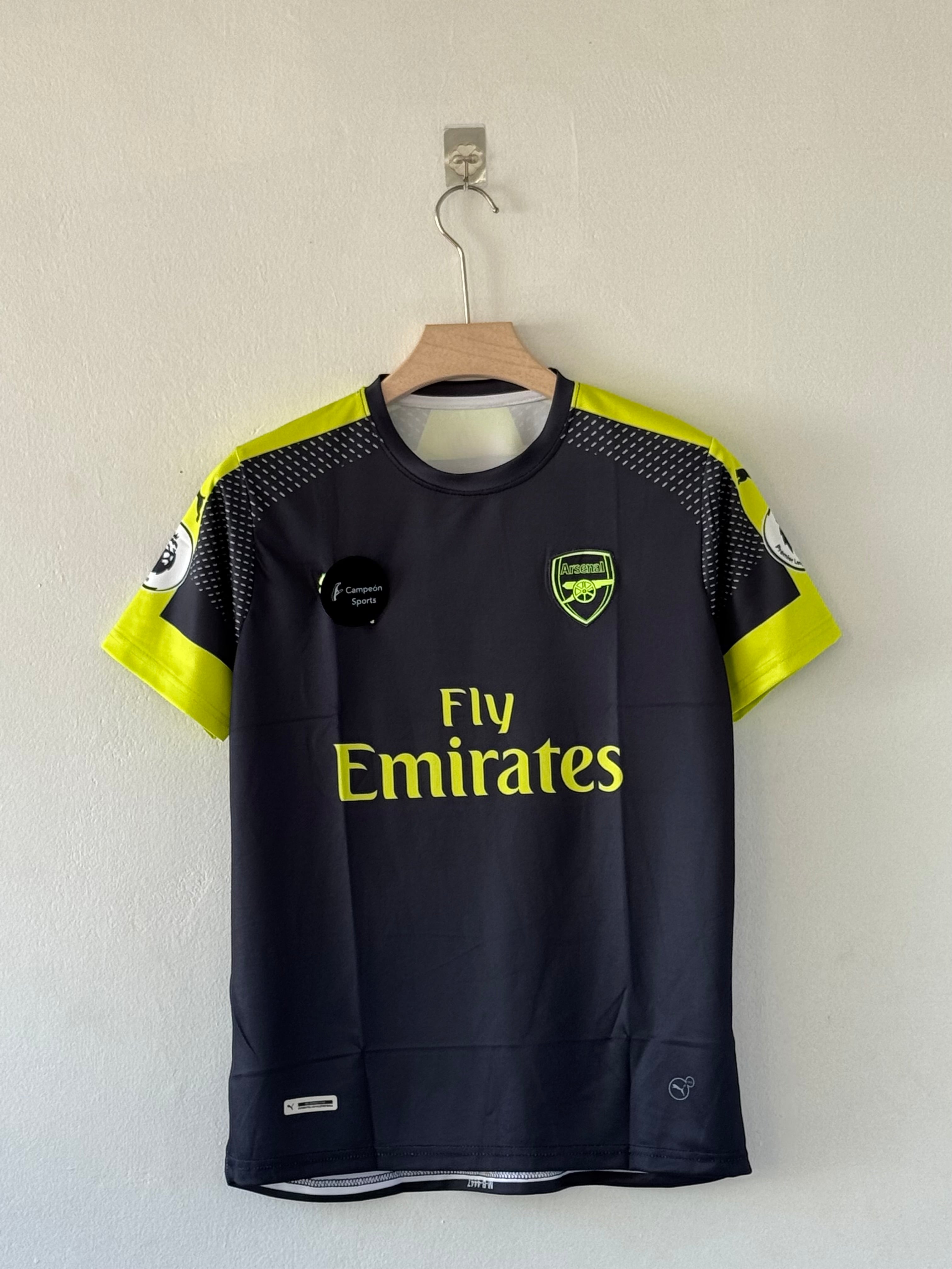 Modern Edge – Arsenal 2016/17 Third Shirt