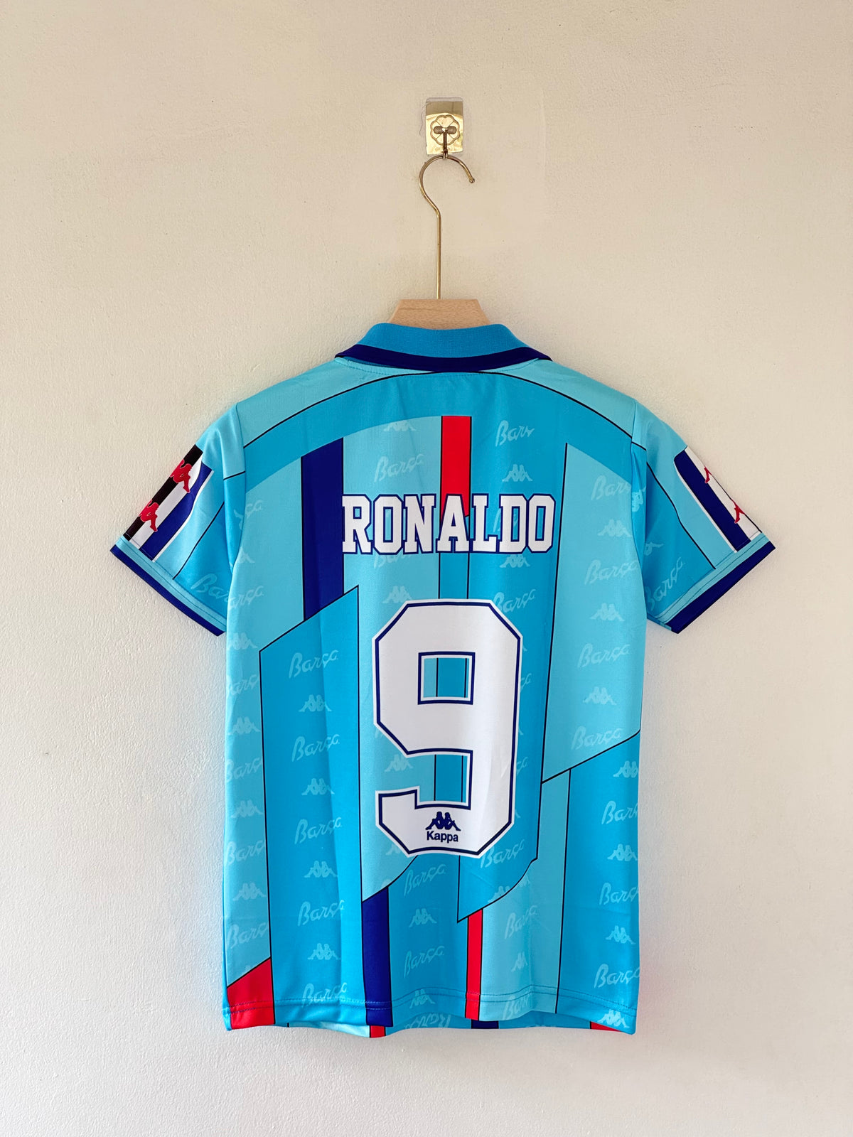 Relive a Phenomenal Season with the 1996-97 Barcelona Away Jersey – Ronaldo Nazário Edition