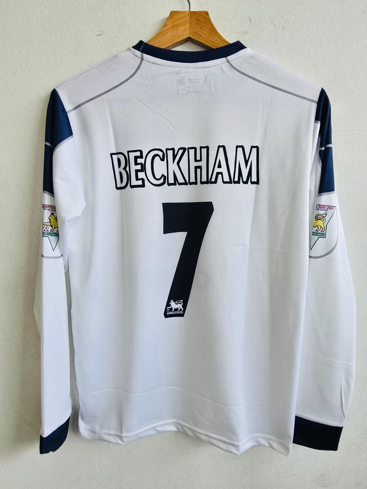 Precision in White – 2000-01 Manchester United Away Jersey – David Beckham Edition