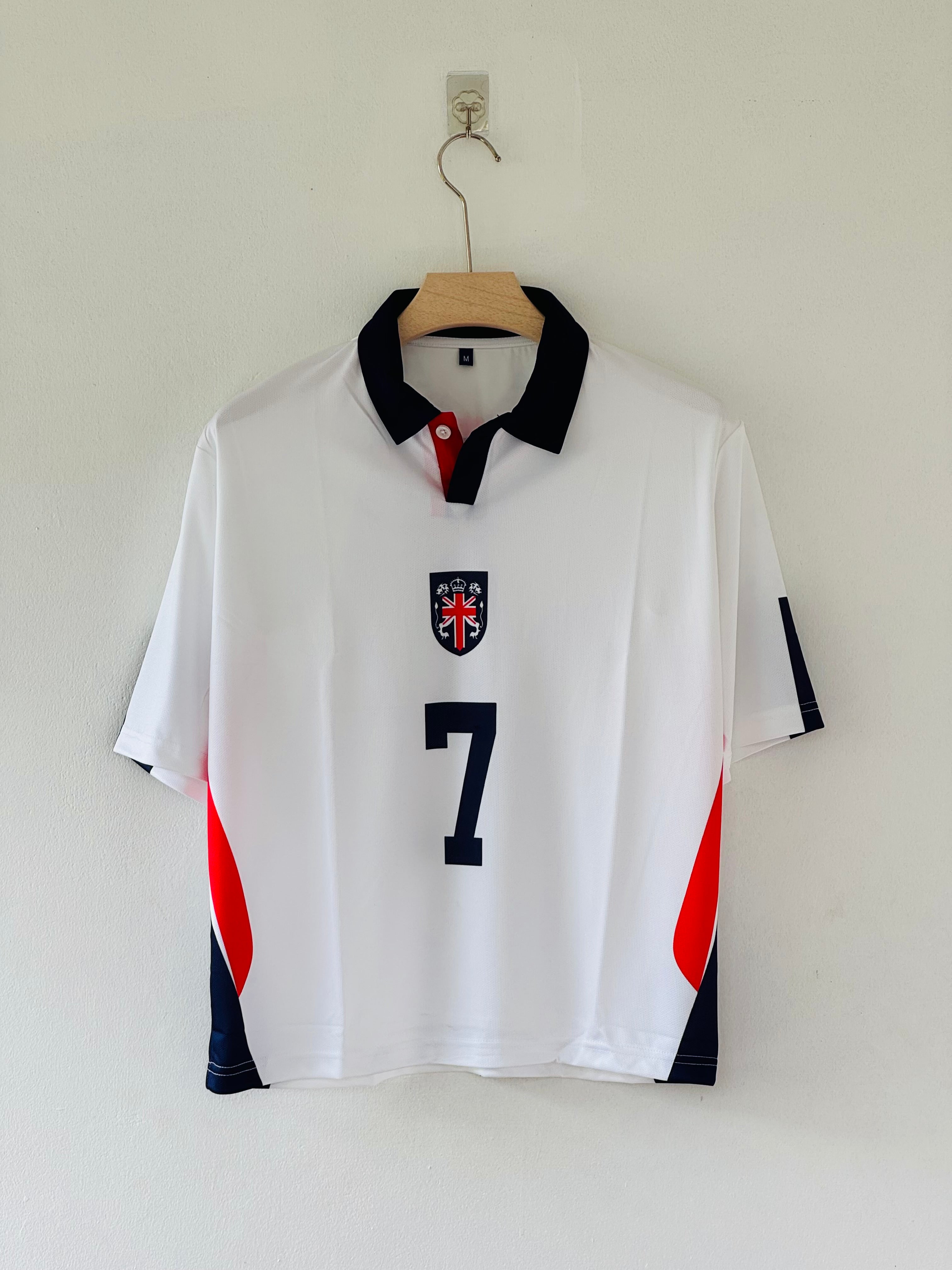 For the Lions Faithful – England Five Sleeve Retro Edition