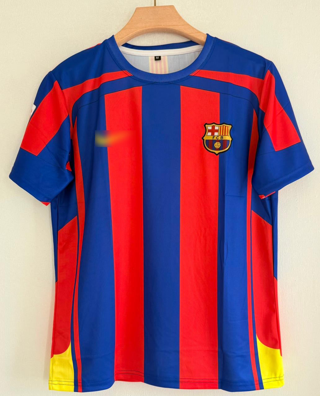 Glory in Motion — FC Barcelona 2005/06 Home Jersey retro