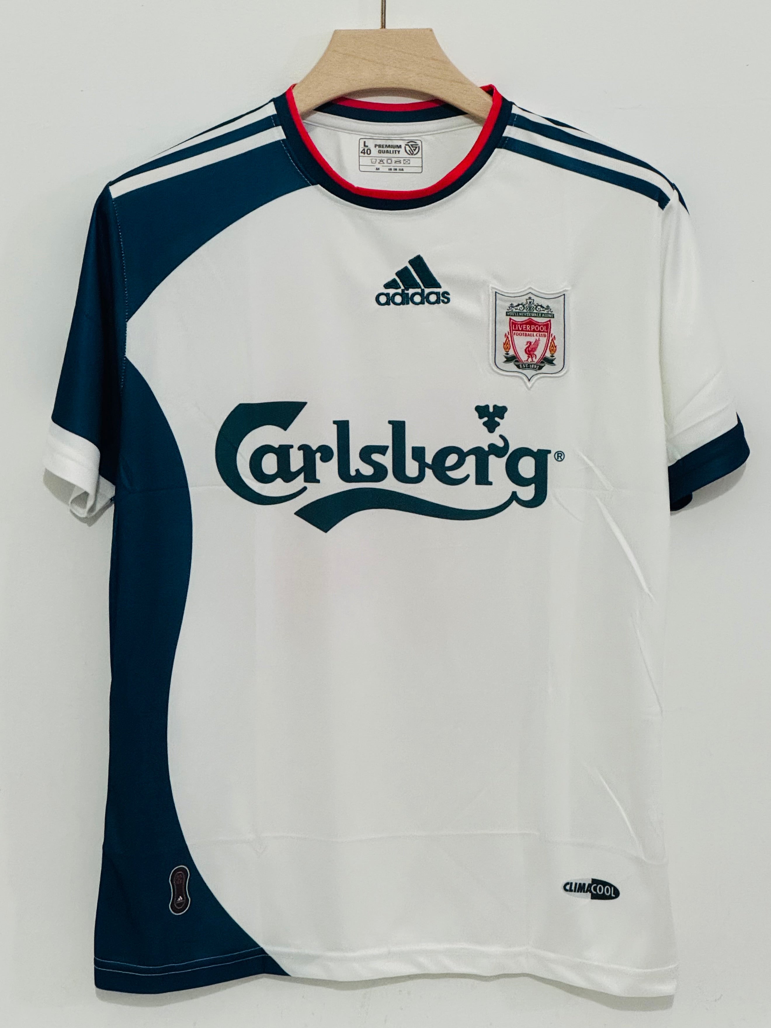 Celebrate Midfield Mastery with the 2006-07 Liverpool Away Jersey – Xabi Alonso Embroidery Edition
