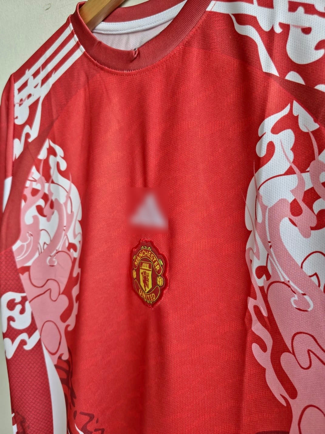 Unleash the Fire – 2025/26 Manchester United Dragon Edition