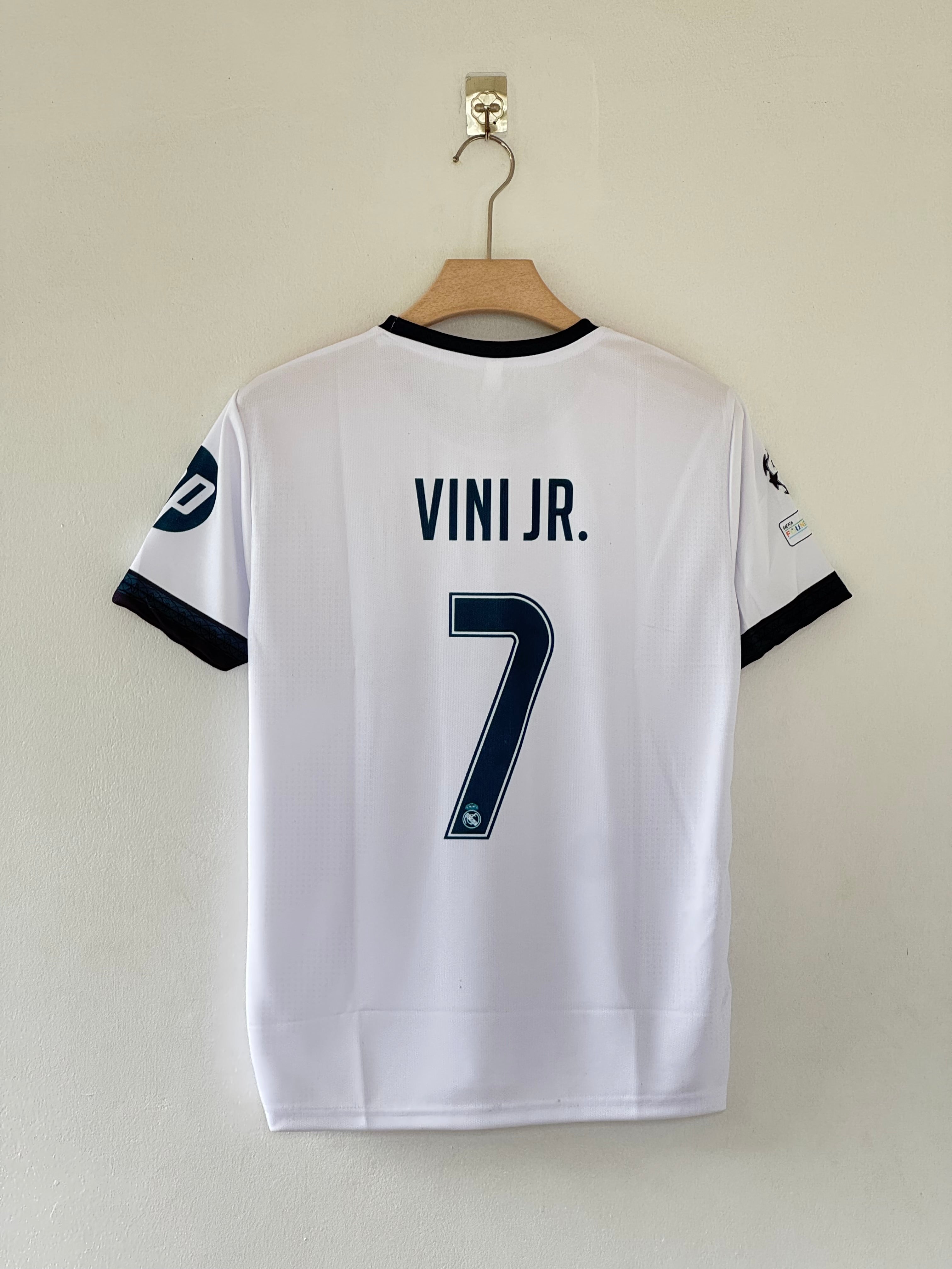 Los Blancos Elite — Real Madrid 2026–27 Home Jersey (Vini Jr. Edition)