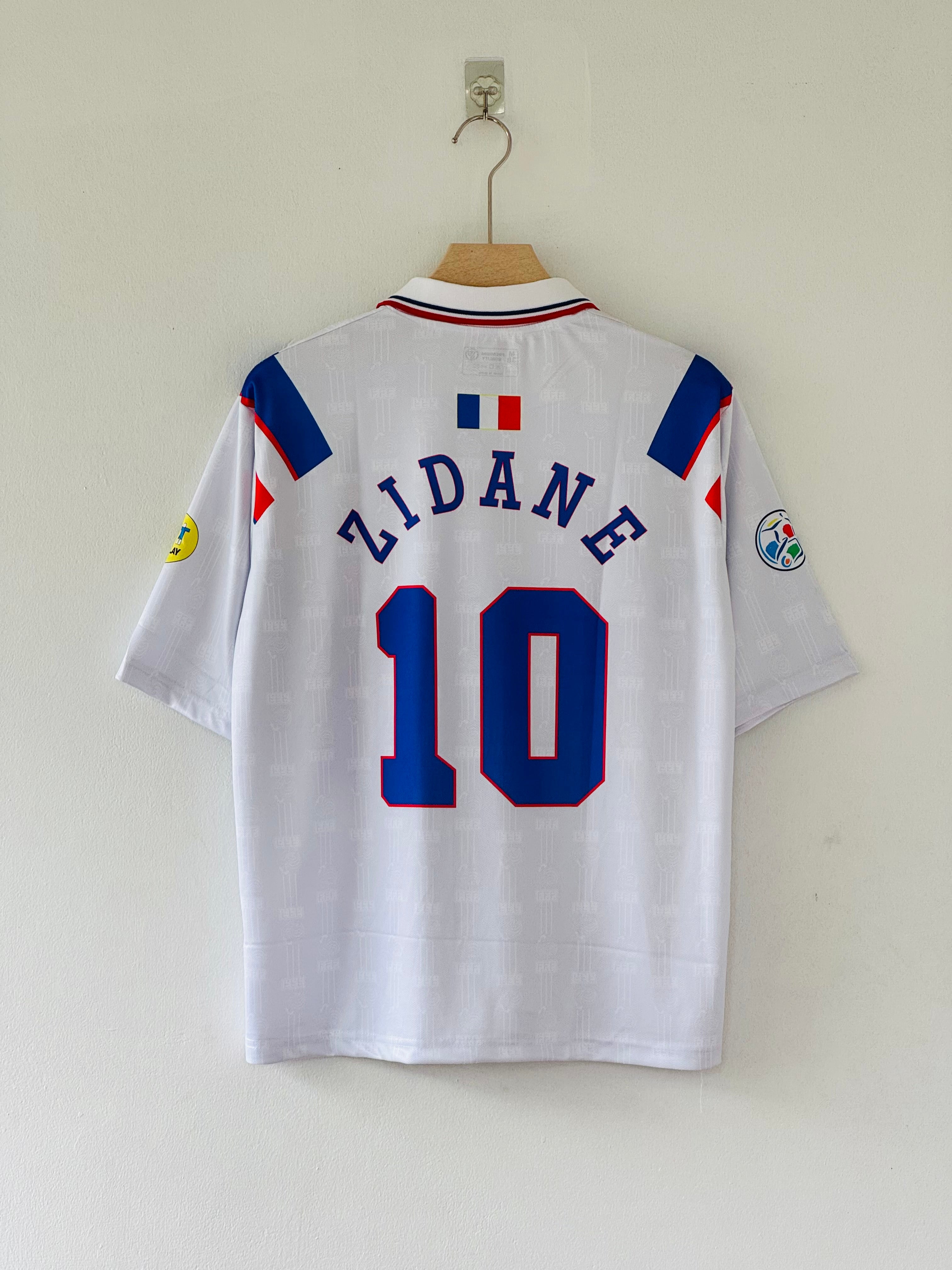 Celebrate Zidane’s Brilliance with the 1996-97 France Away Jersey Five sleeve polo