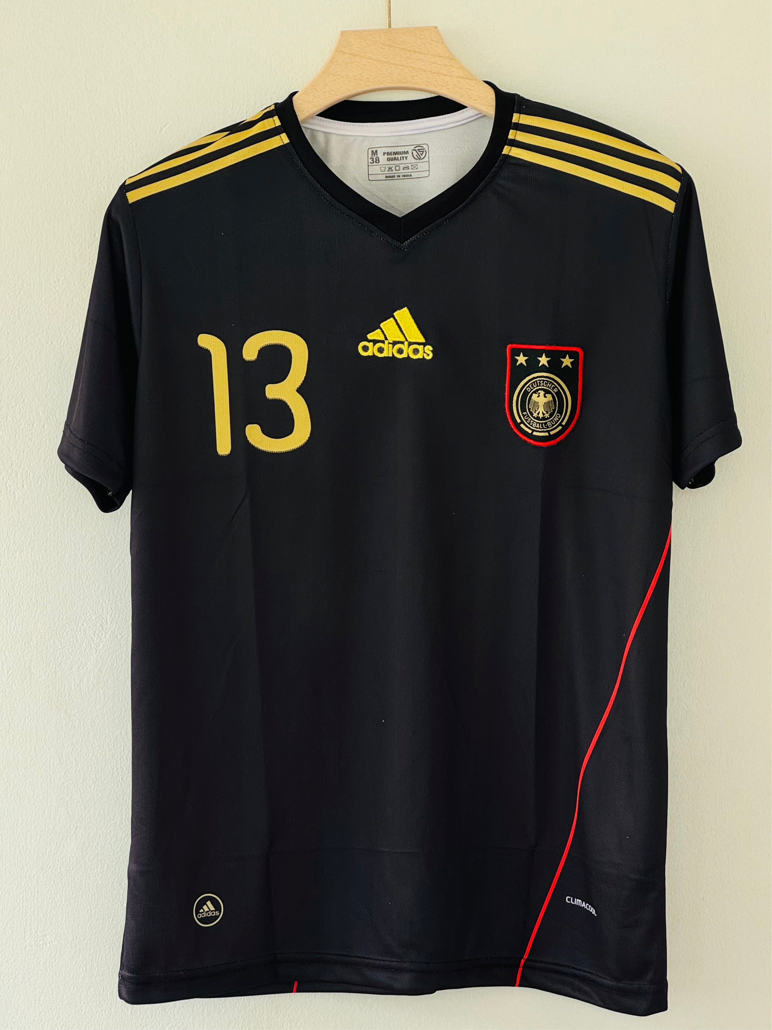A Star Is Born – 2010 Germany Away Jersey – Thomas Müller Edition