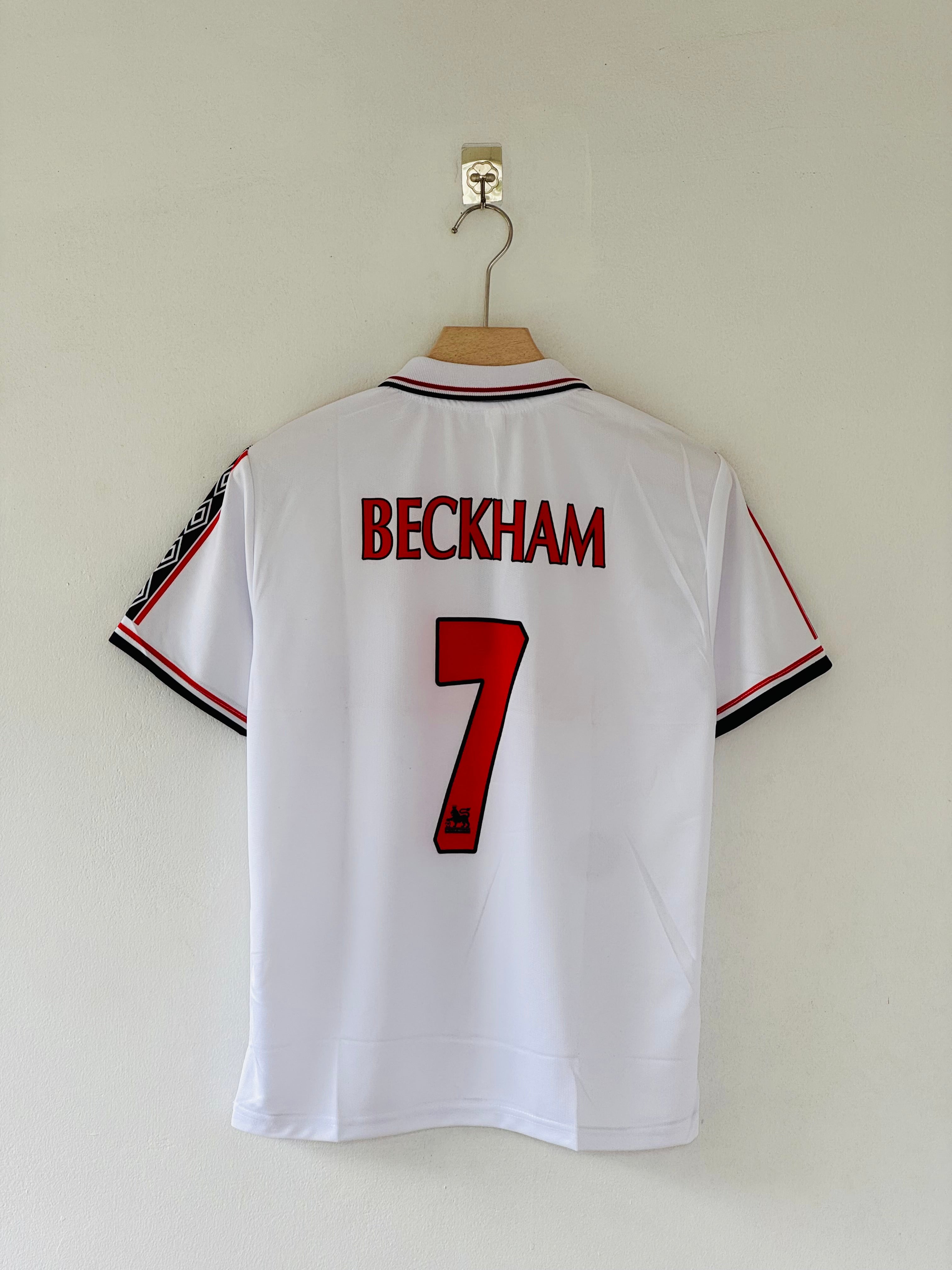 Treble Icons — Manchester United 1998–99 Away Jersey (Beckham #7 Edition polo)