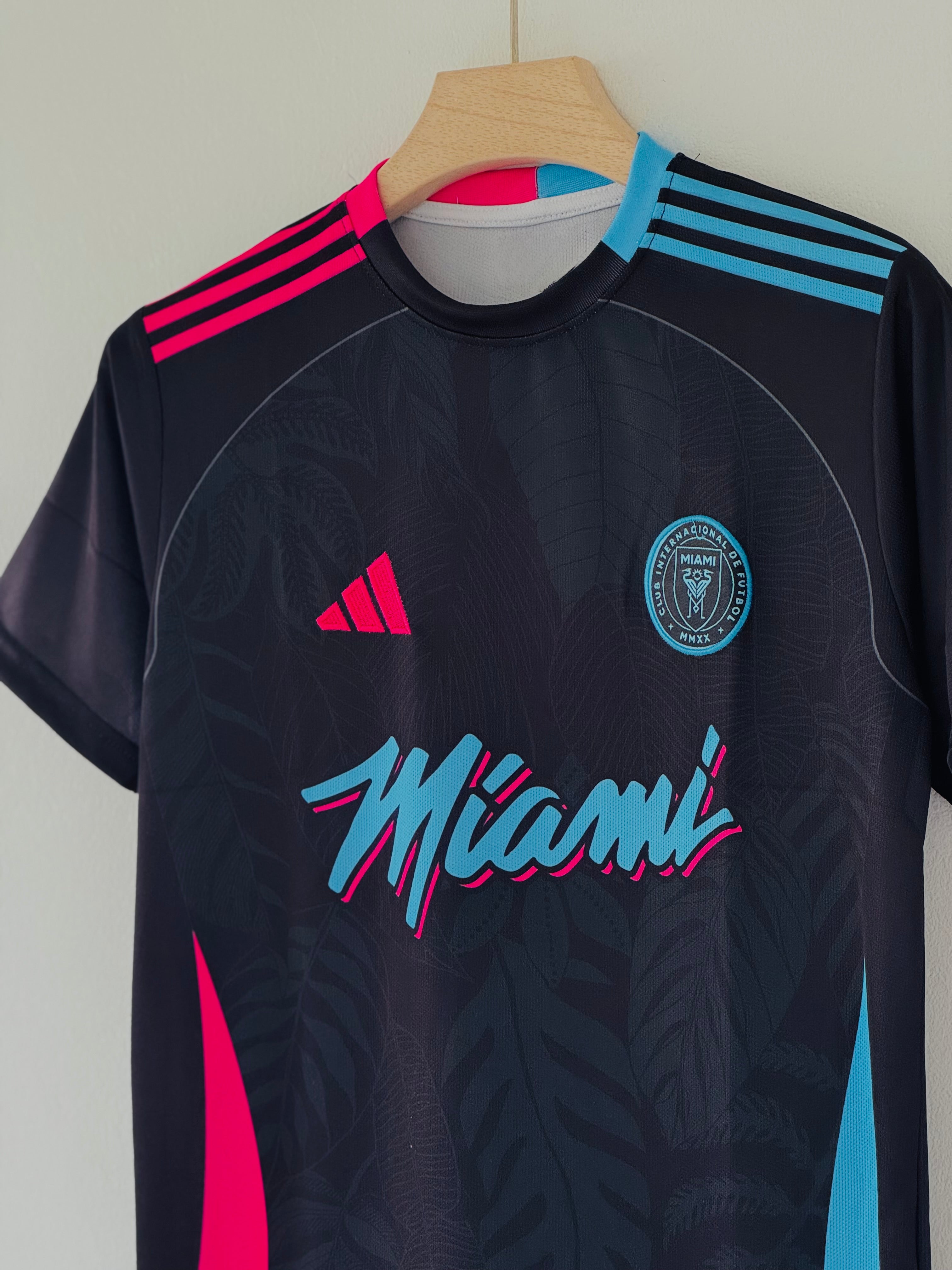Honor the GOAT in Style with the 2024/25 Inter Miami Black Special Edition – Messi Jersey