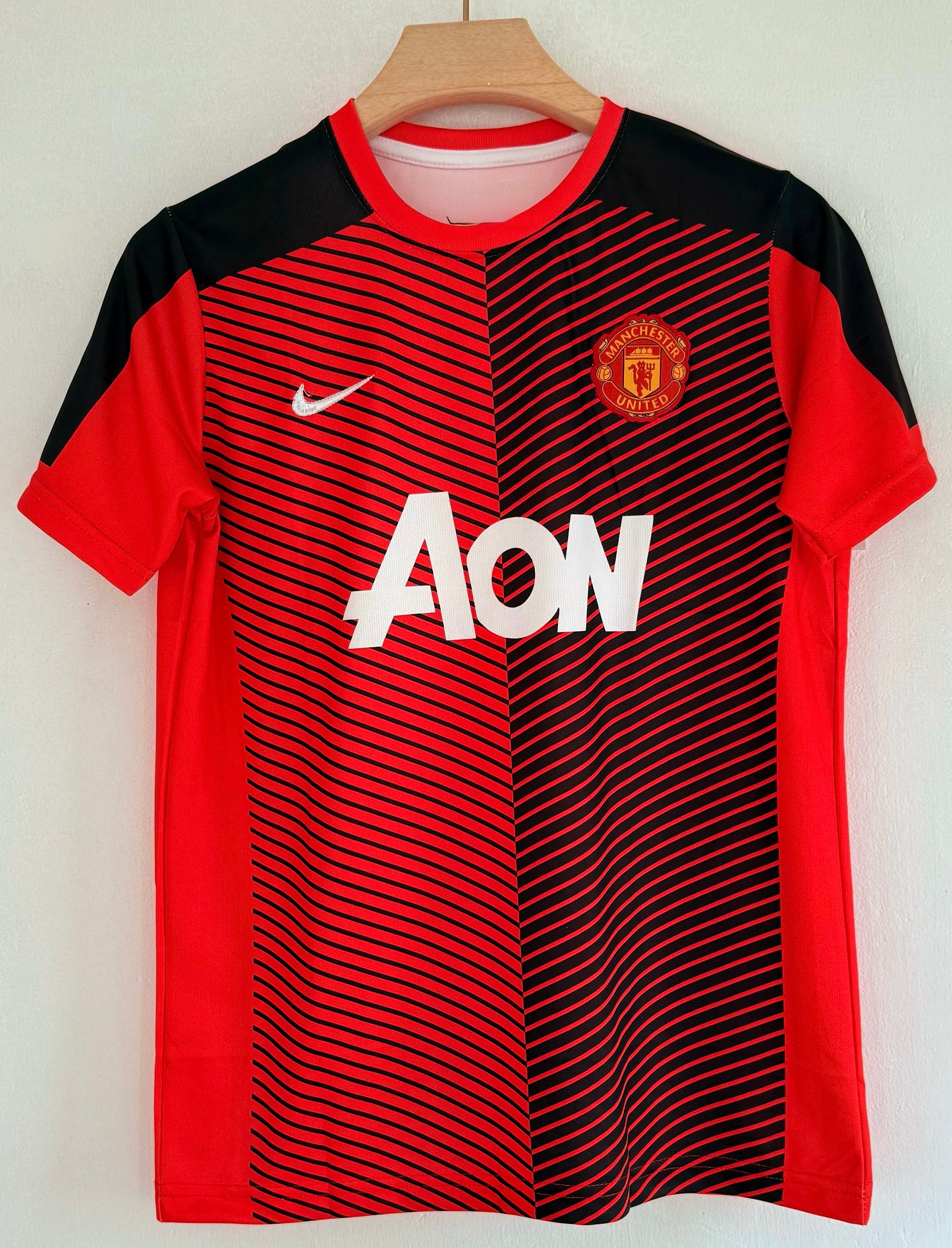 Train Like the Red Devils – Manchester United 2014/15 Training Kit