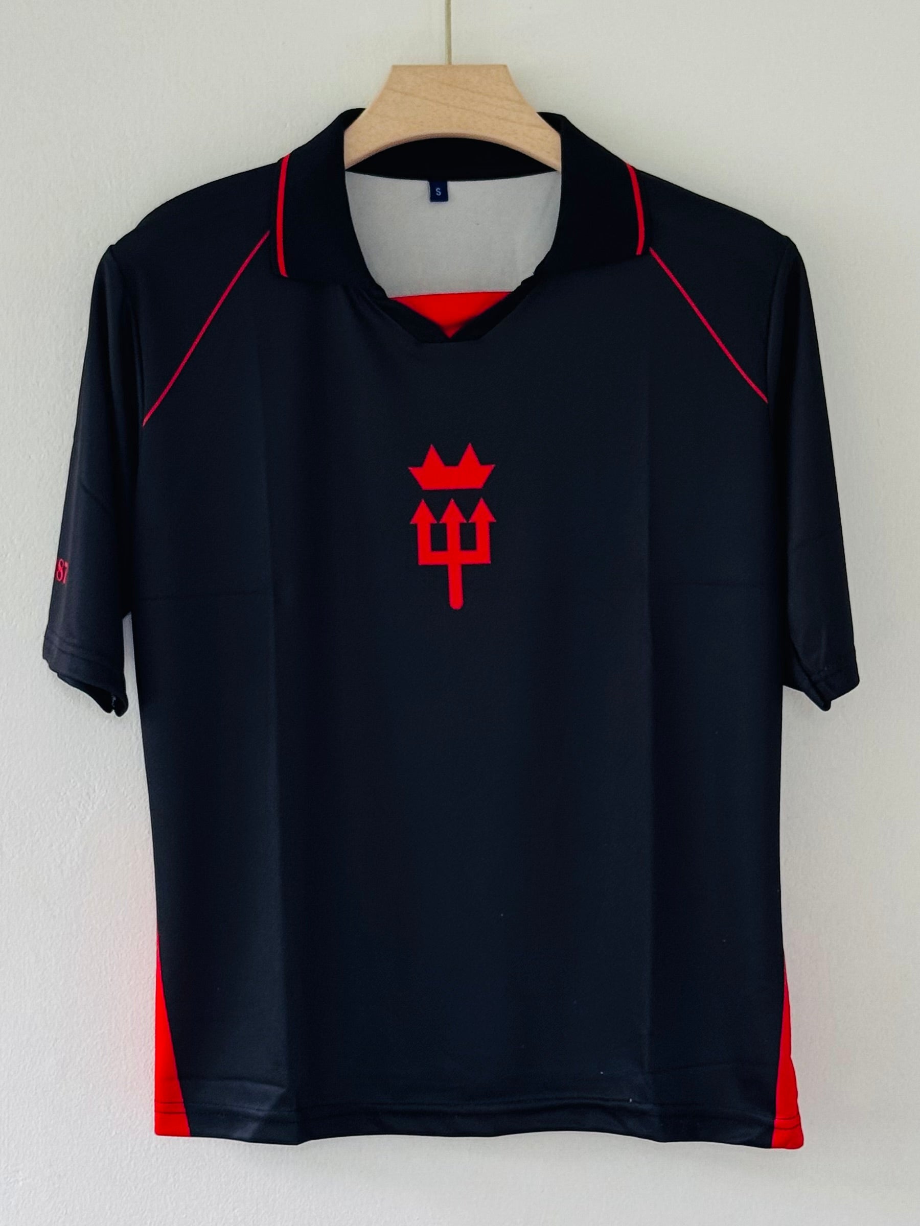 The Red Devil Retro Five Jersey