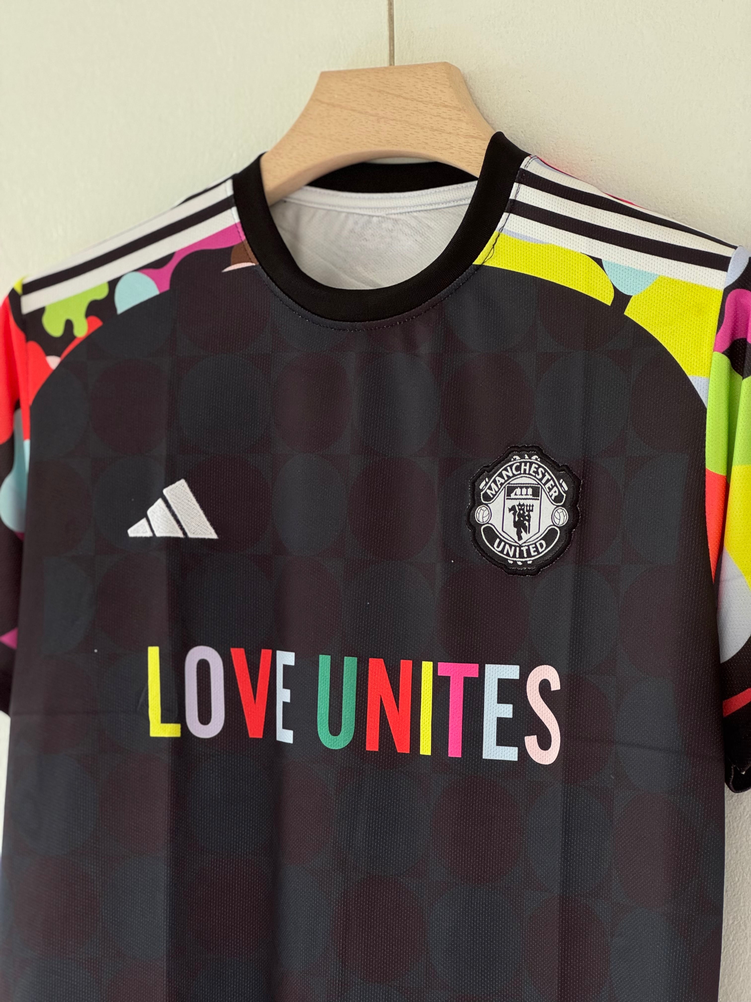 Pride. Passion. Unity. – Manchester United “Love United” Special Edition