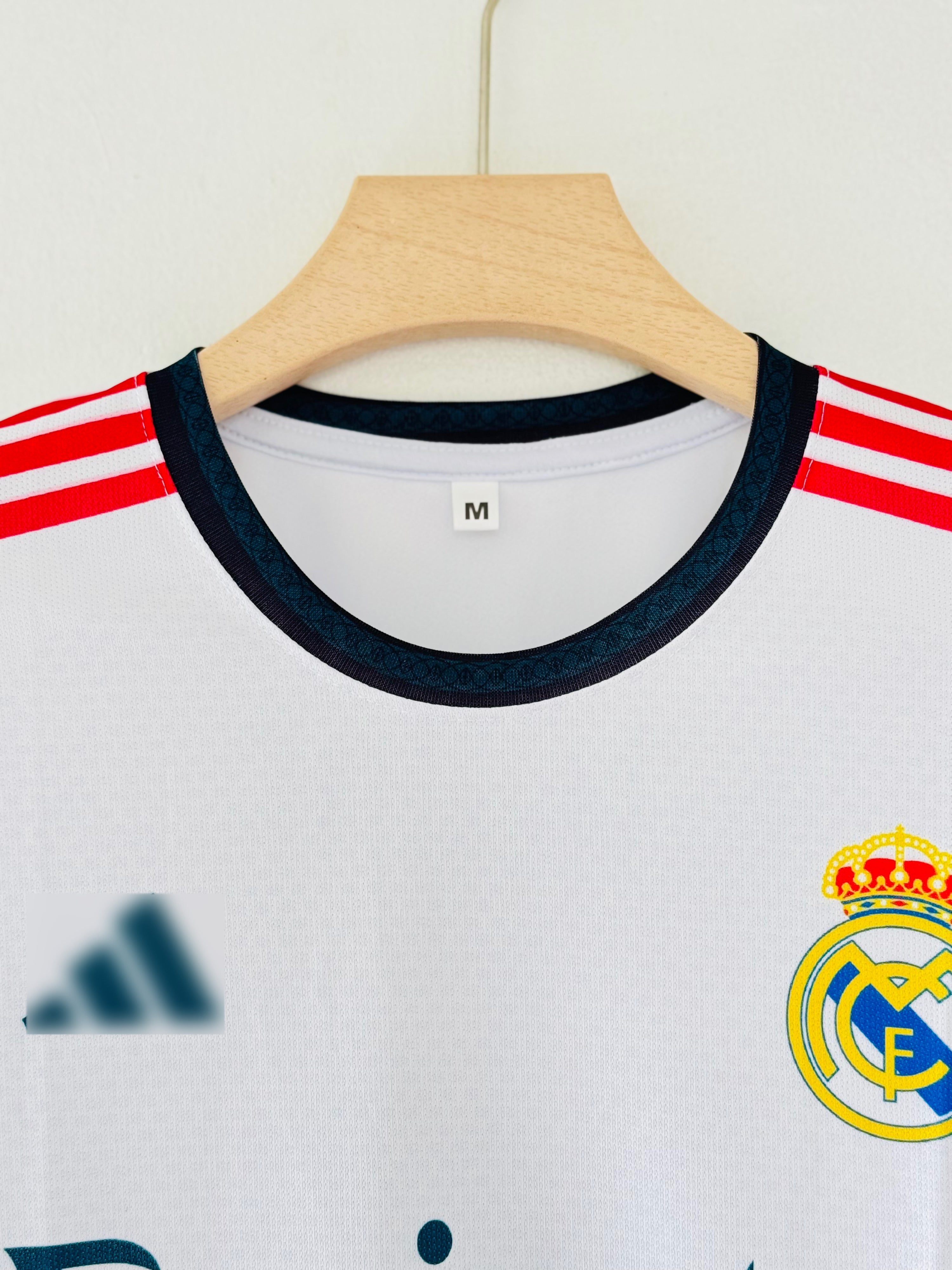 Los Blancos Elite — Real Madrid 2026–27 Home Jersey Full Sleeve Edition