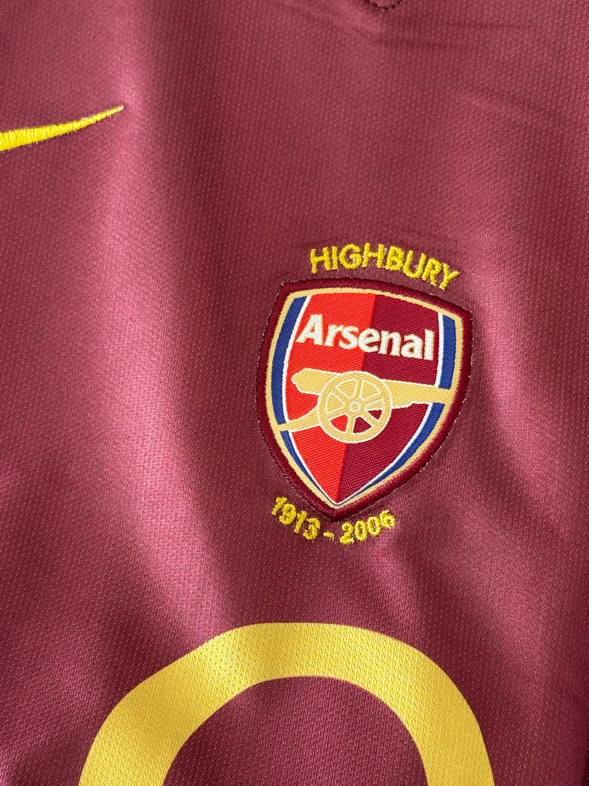 Arsenal 2005/06 Highbury Home Football Jersey five sleeve