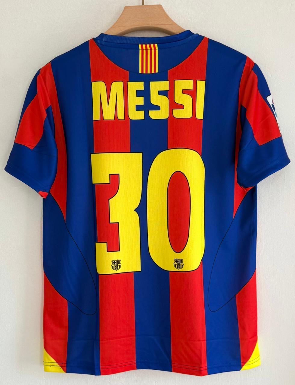 Glory in Motion — FC Barcelona 2005/06 Home Jersey retro
