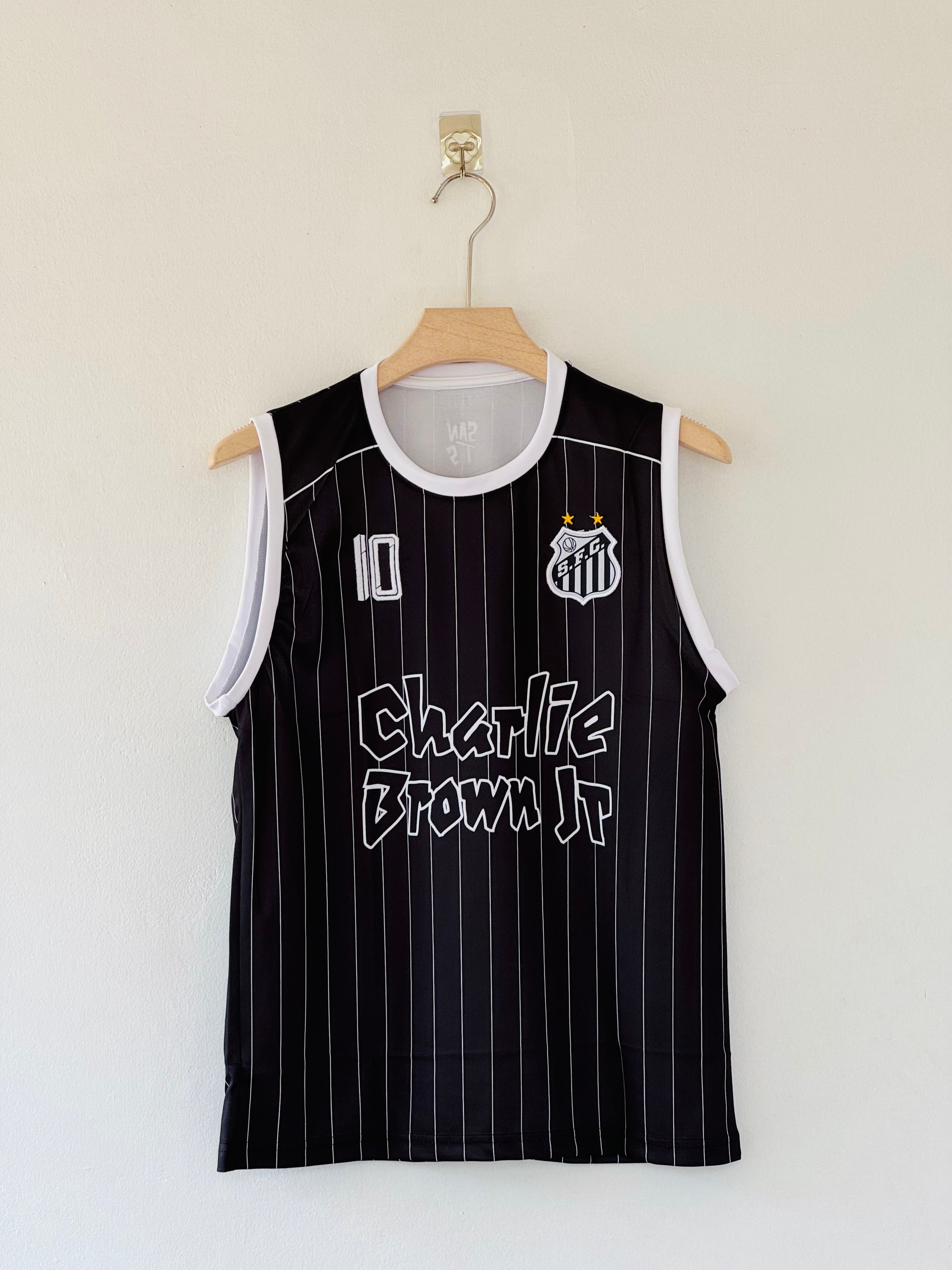 Street Culture Meets Football — Santos 2022 Sleeveless “Charlie Brown” Edition