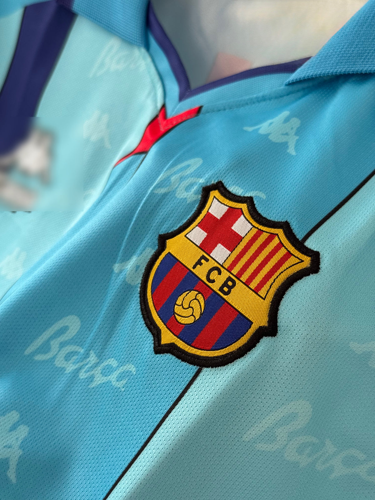 Relive a Phenomenal Season with the 1996-97 Barcelona Away Jersey – Ronaldo Nazário Edition