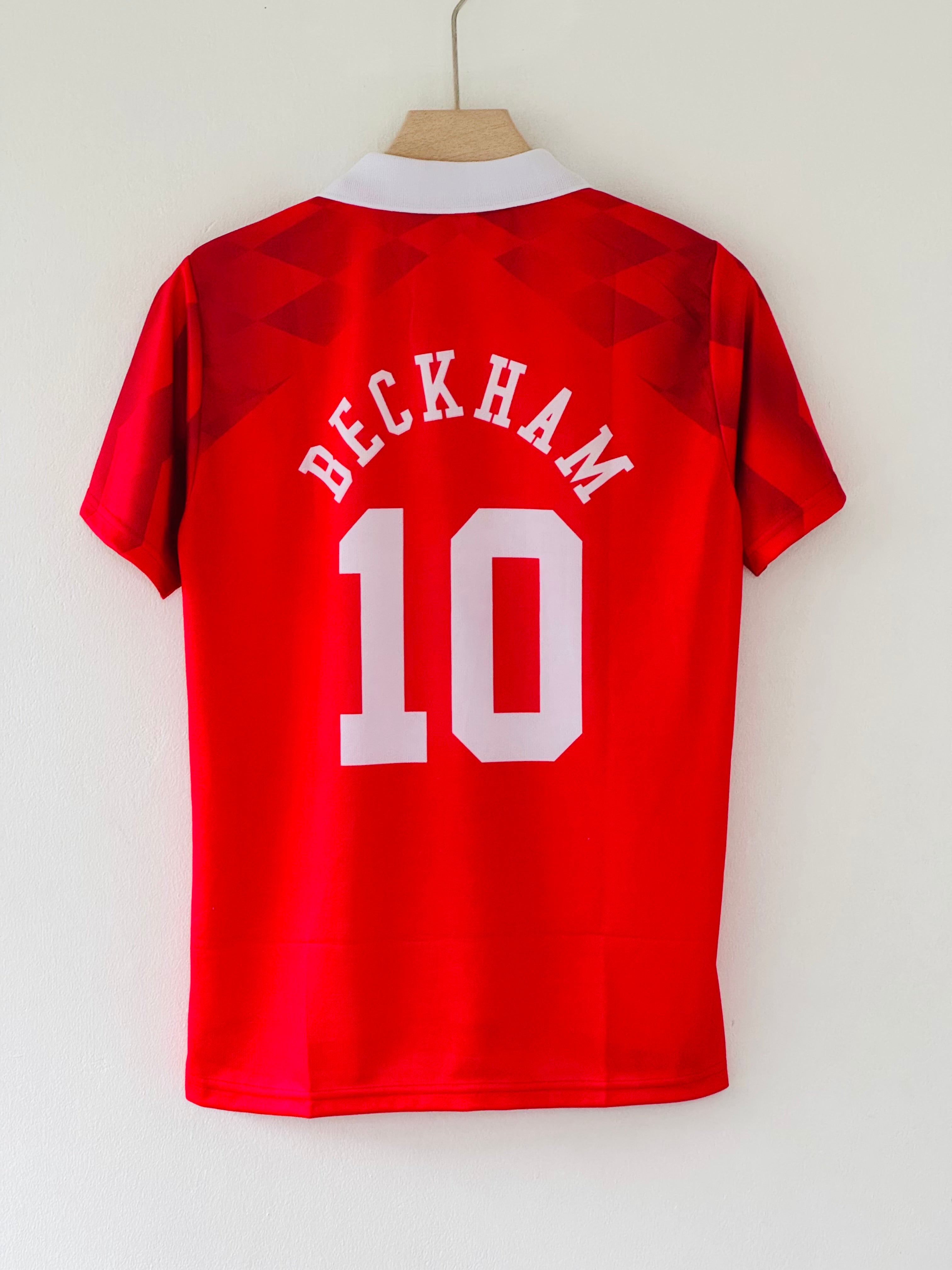 Manchester United 1997-98 Beckham Jersey - Legends Edition