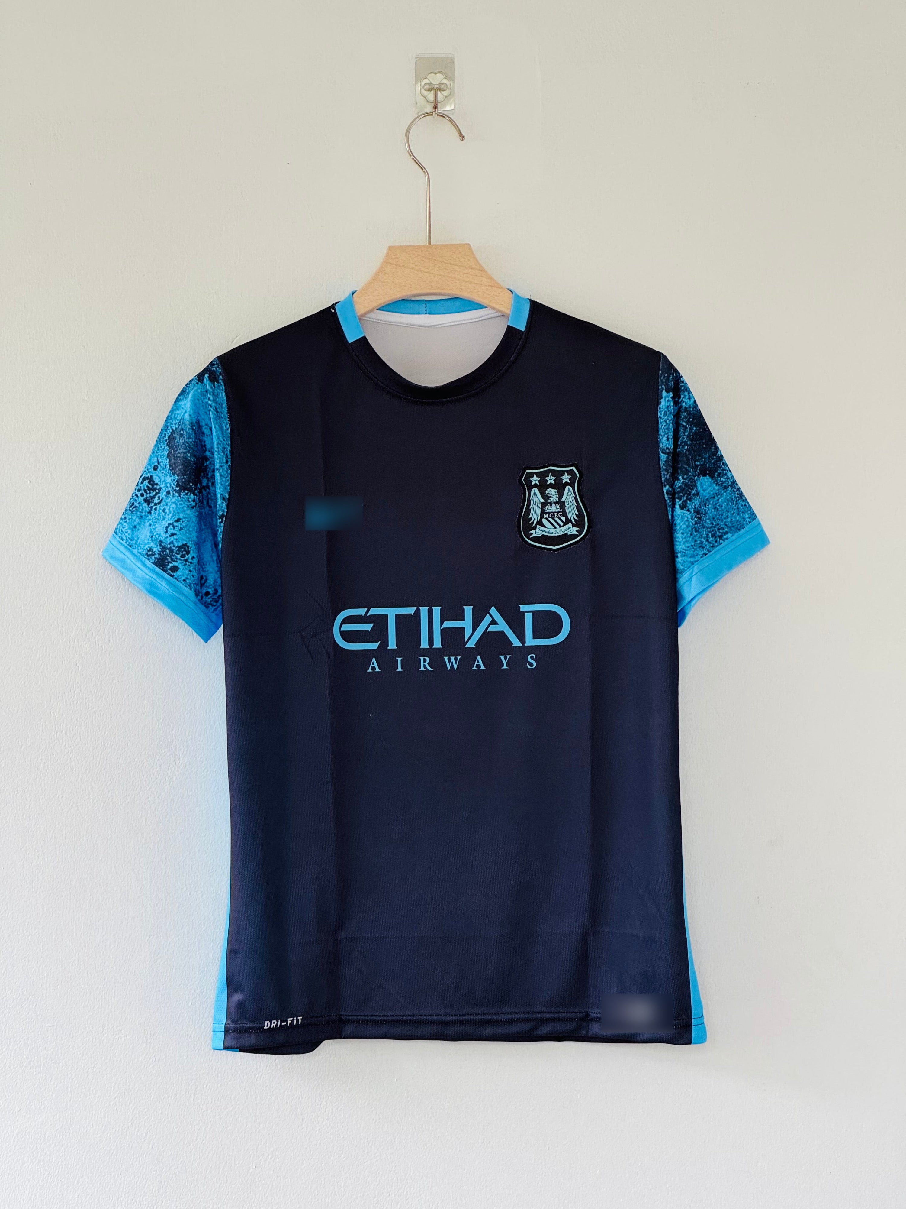 Midnight Blue Dominance – Manchester City 2015–16 Away Kit