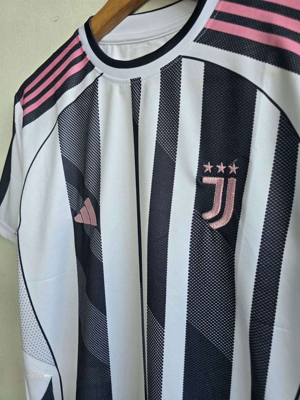 Bianconeri Bold – 2025-26 Juventus Home Jersey