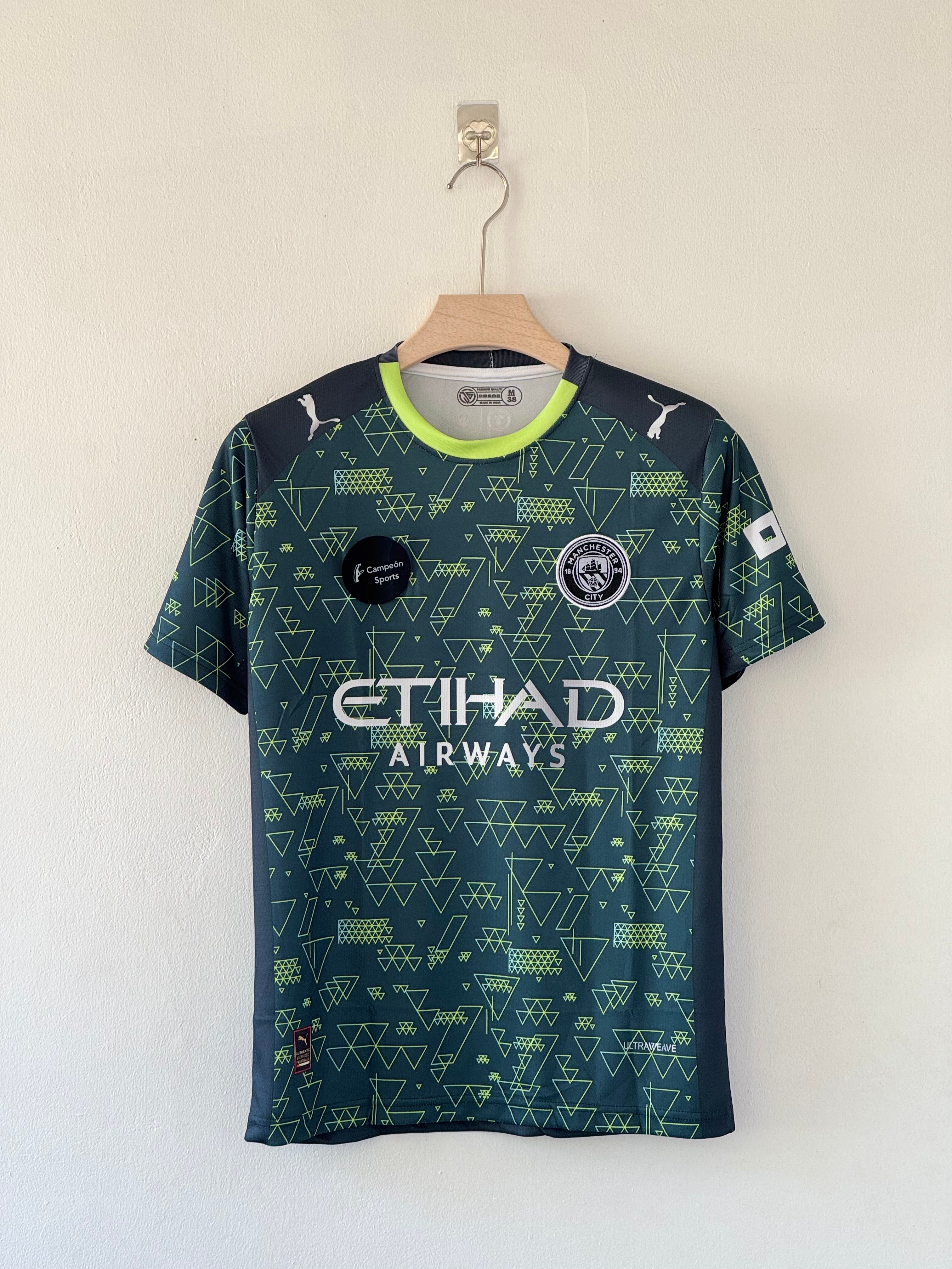 Elegance in Motion – Manchester City 25/26 Fourth Kit