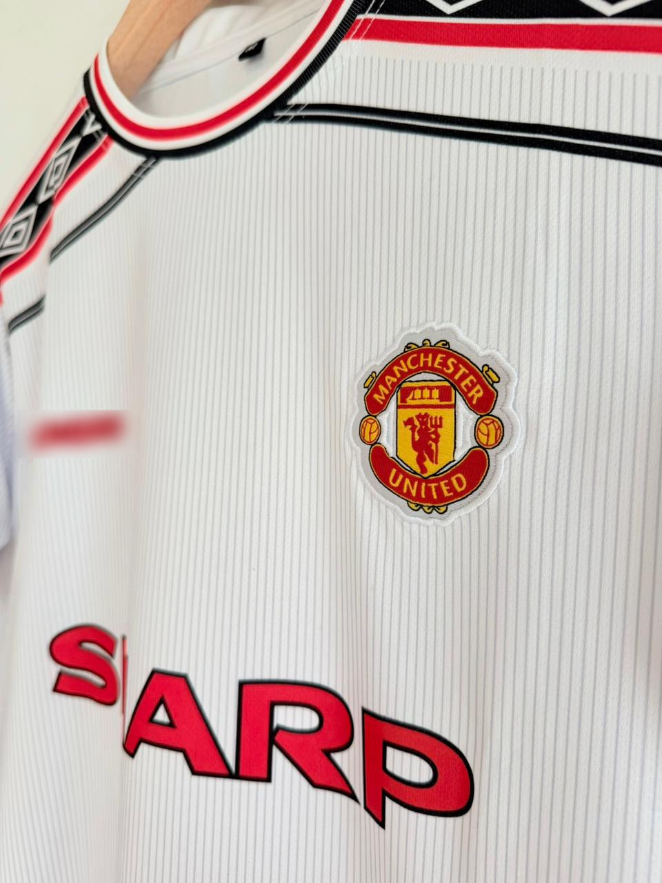 Manchester United 1998–99 Away Jersey (Beckham #7 Edition) round neck