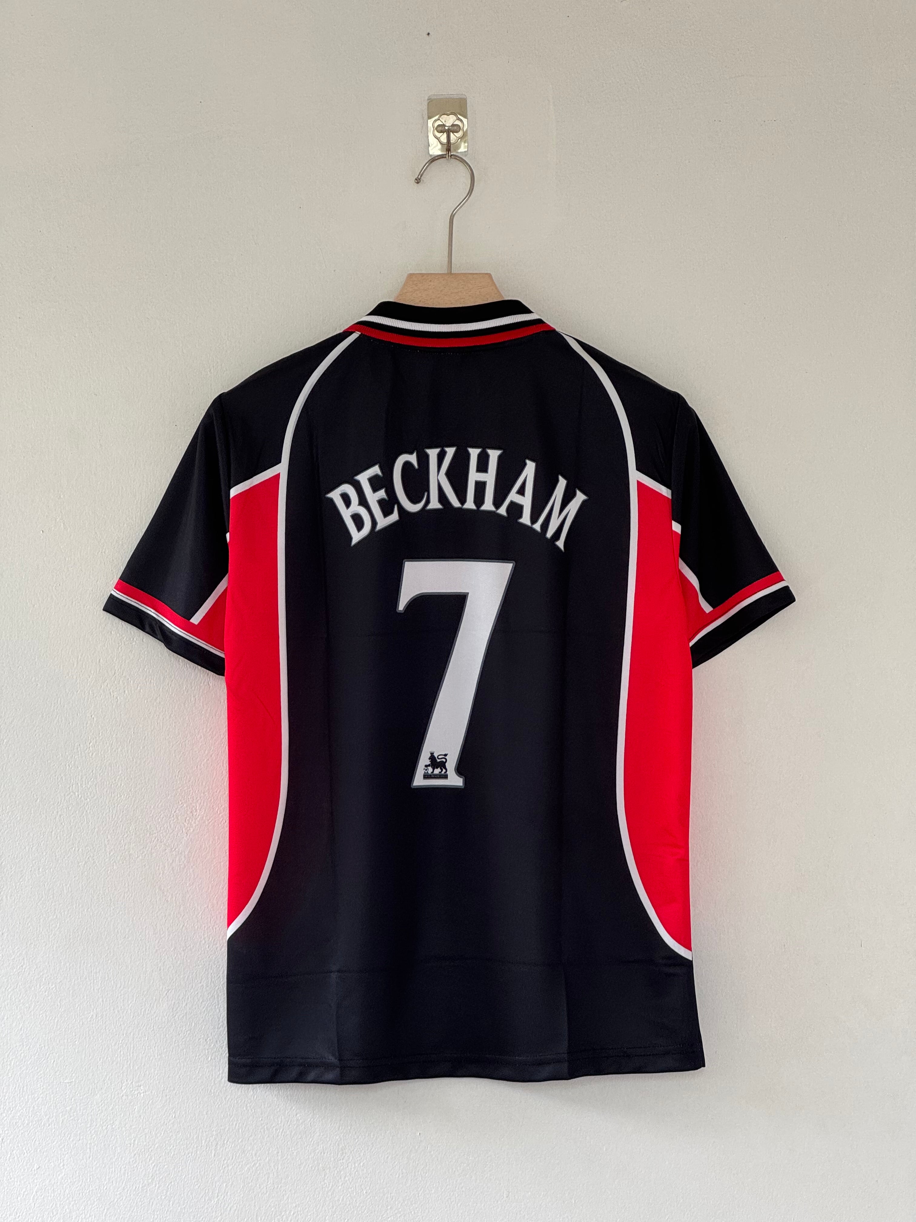 Red Devils Retro — Manchester United 2000–01 Third Jersey(polo)