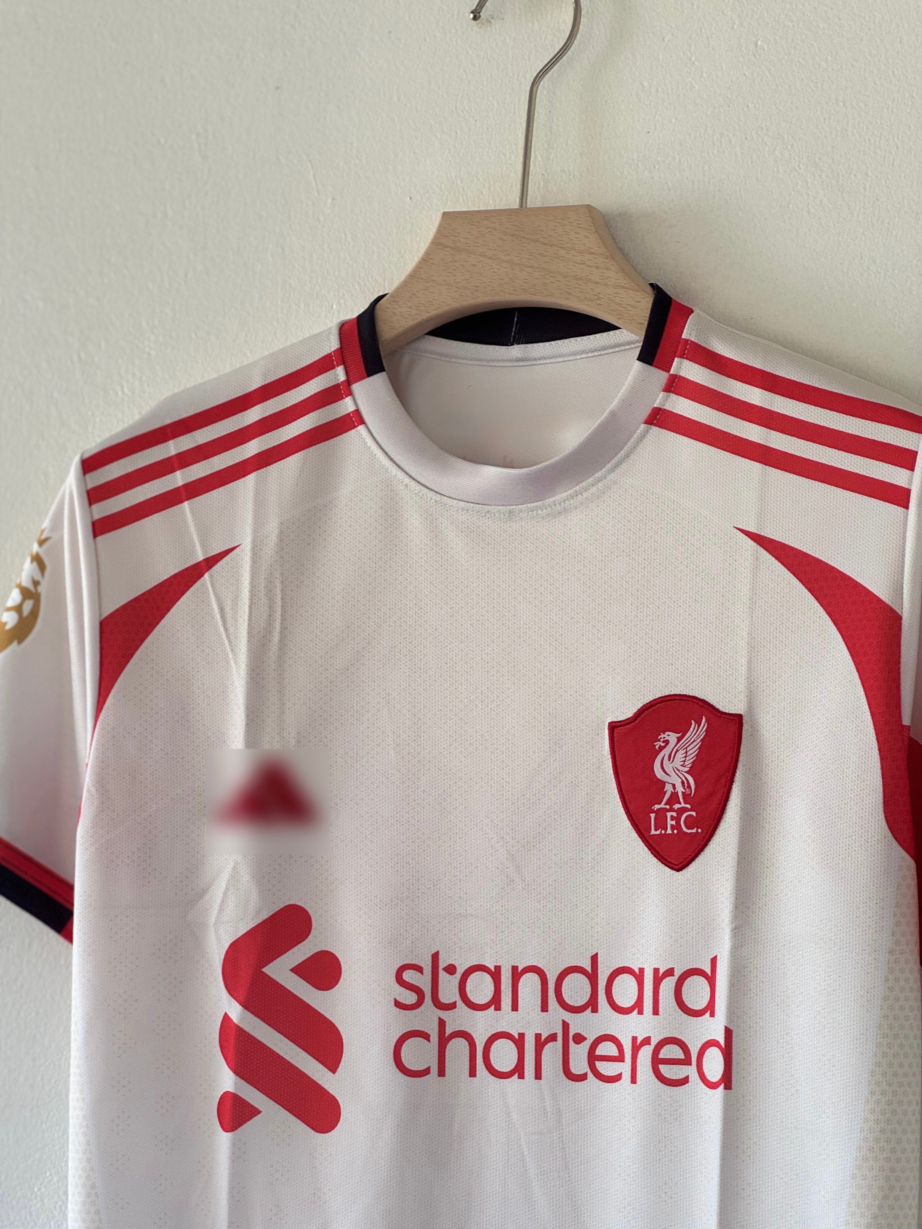 Red’s Roar — Liverpool 2025/26 Away Jersey (Salah Edition)