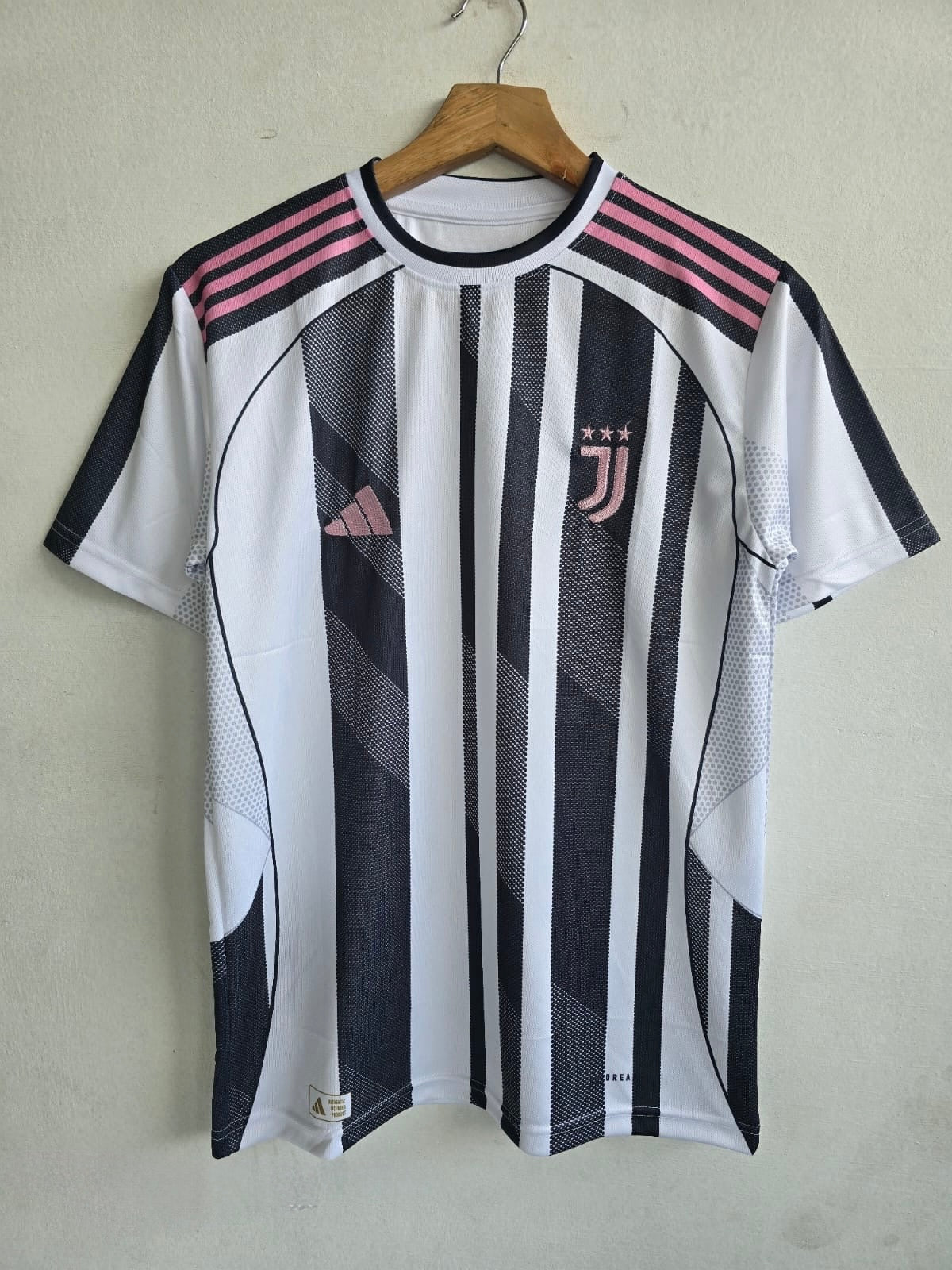 Bianconeri Bold – 2025-26 Juventus Home Jersey