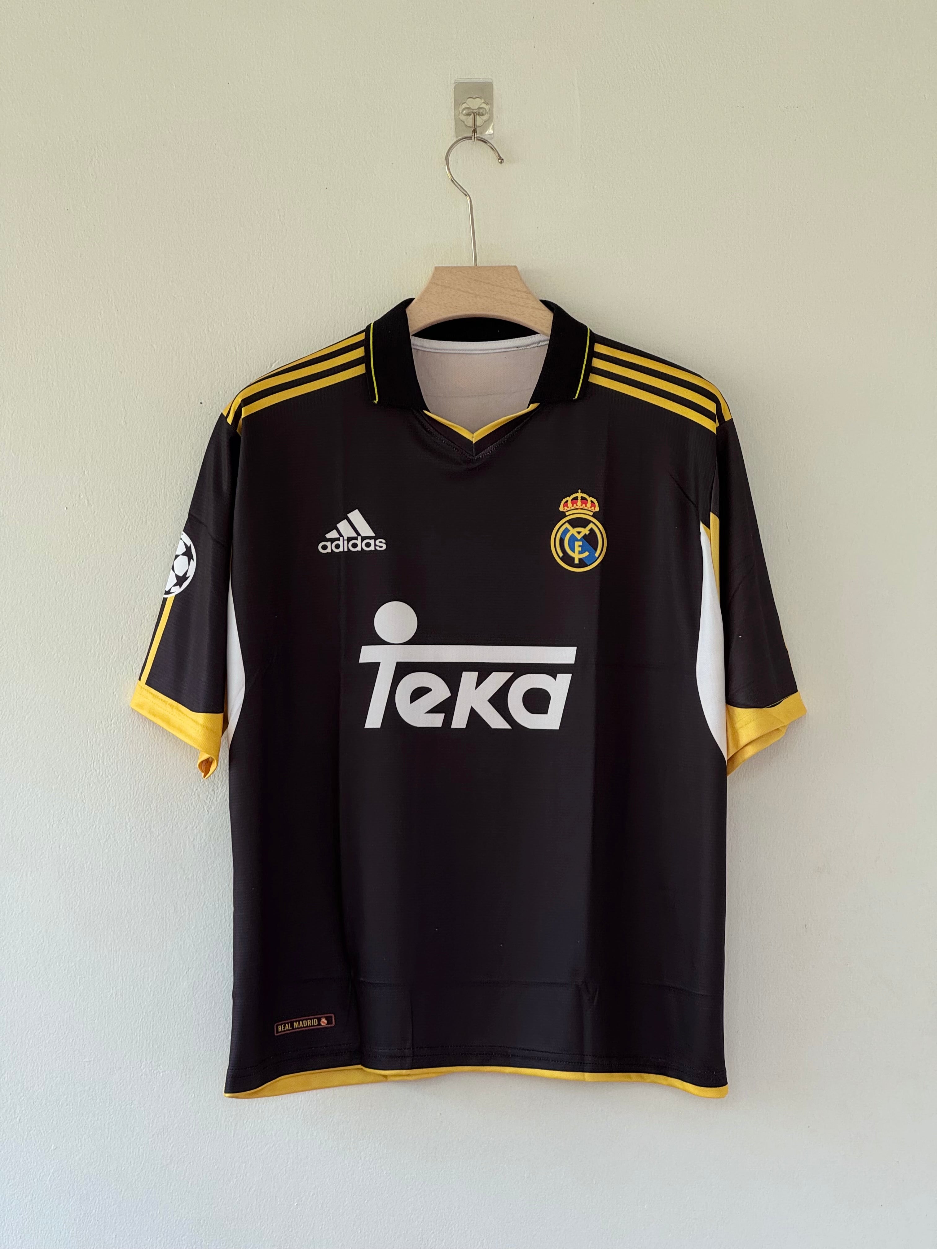 Galáctico Beginnings – Real Madrid 1999–2001 Retro Five Sleeve Edition
