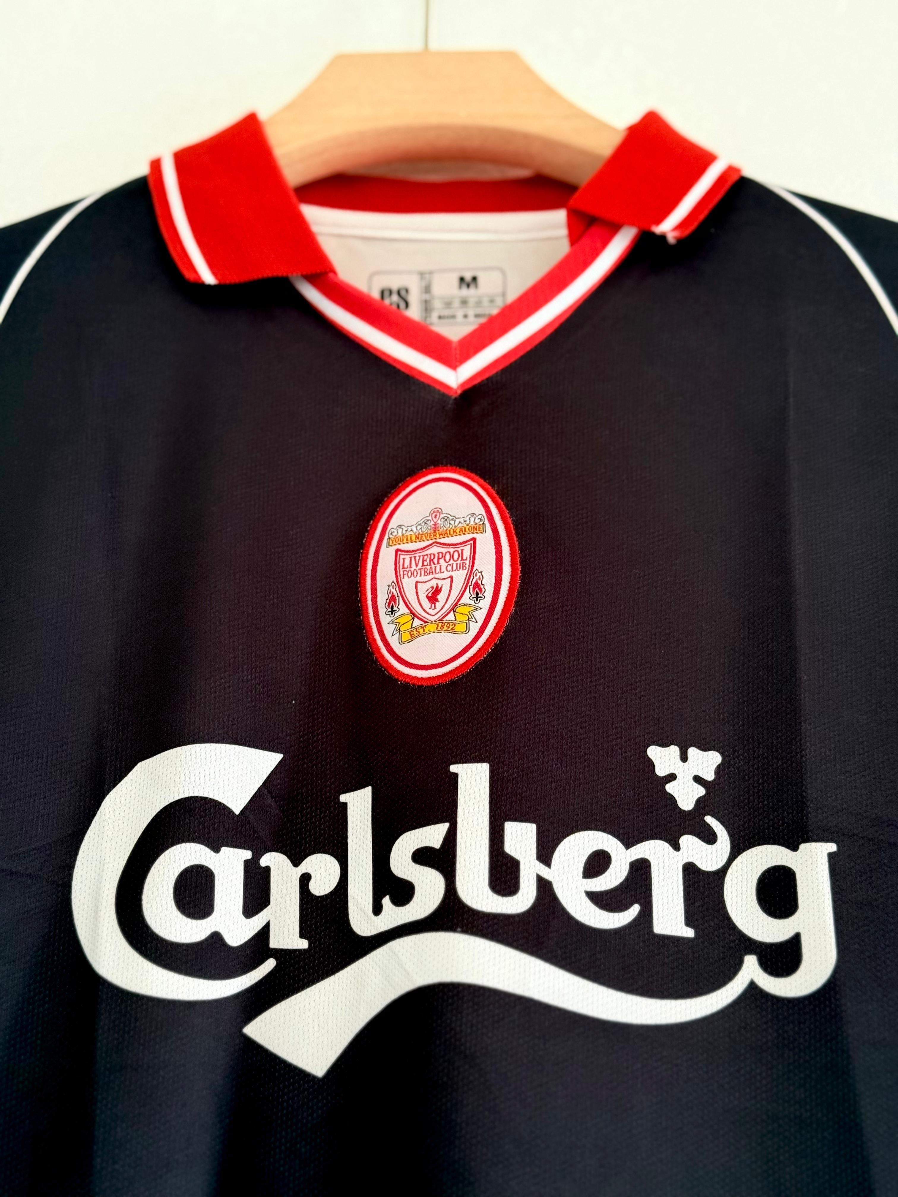 Train Like the Reds – Liverpool 2002 Training Kit