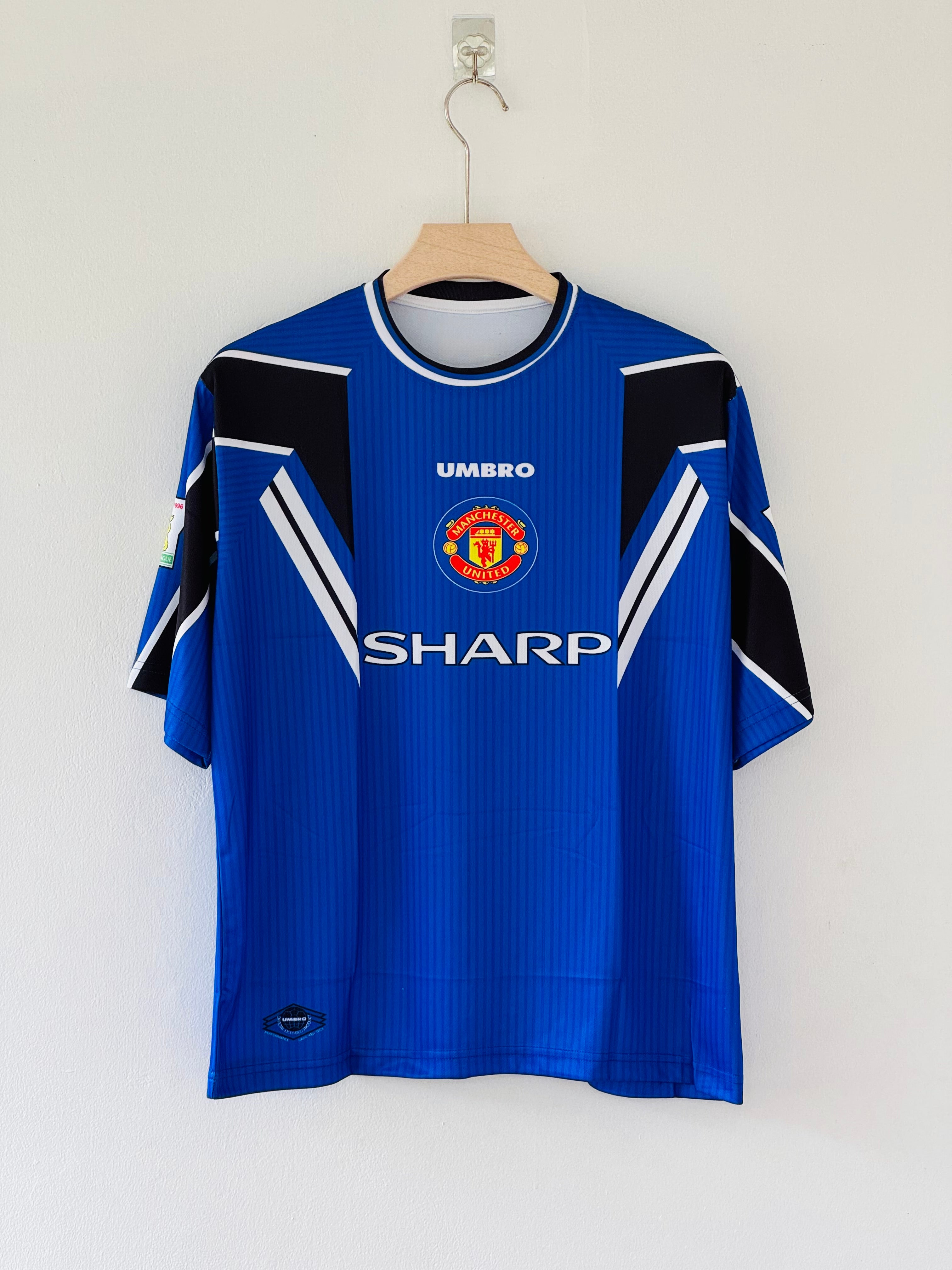Sharp Style, Golden Era – Manchester United 1996–98 Third Kit, Five Sleeve Edition