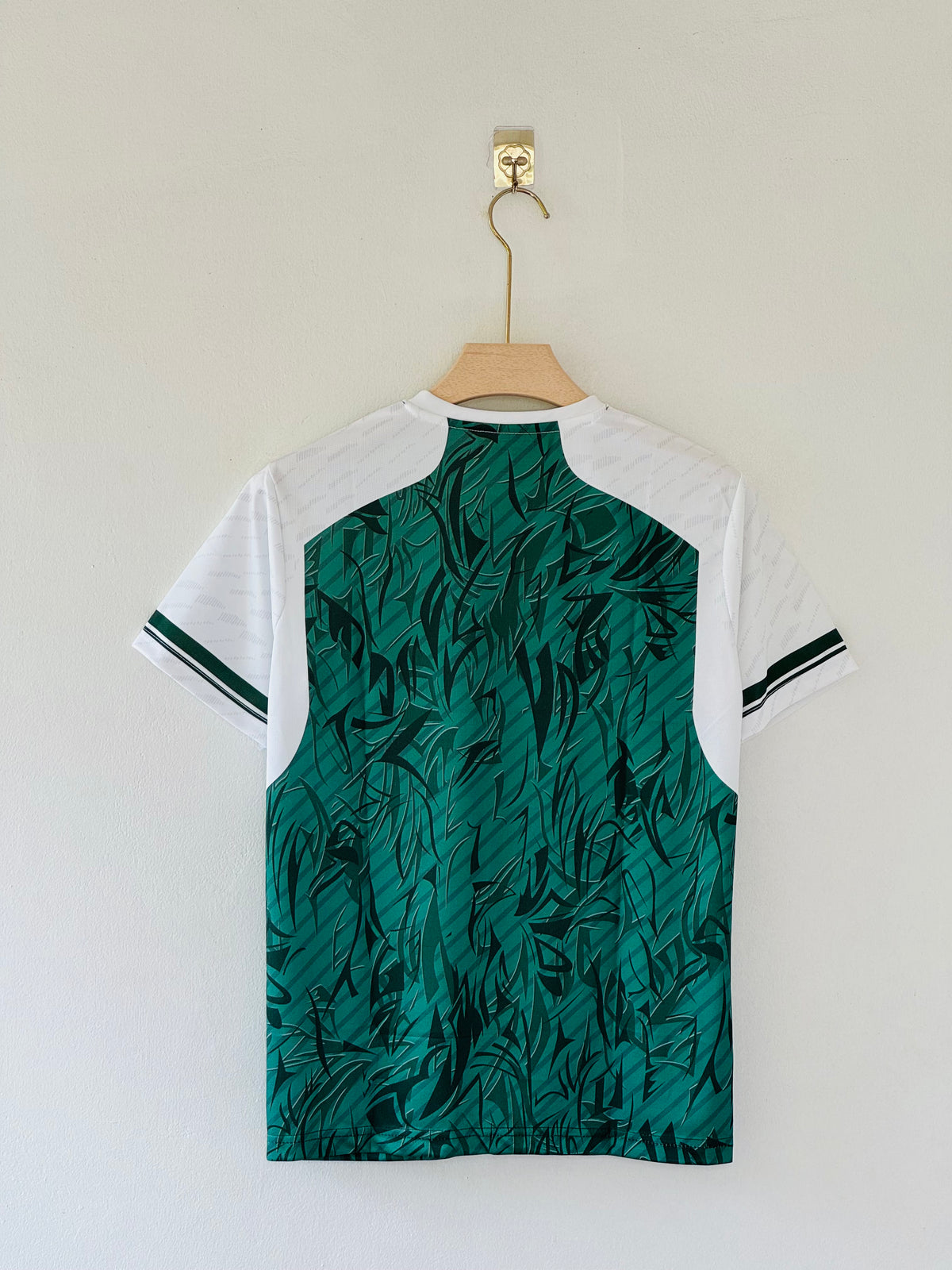 Arsenal FC 2015–16 Home Jersey bamboo green