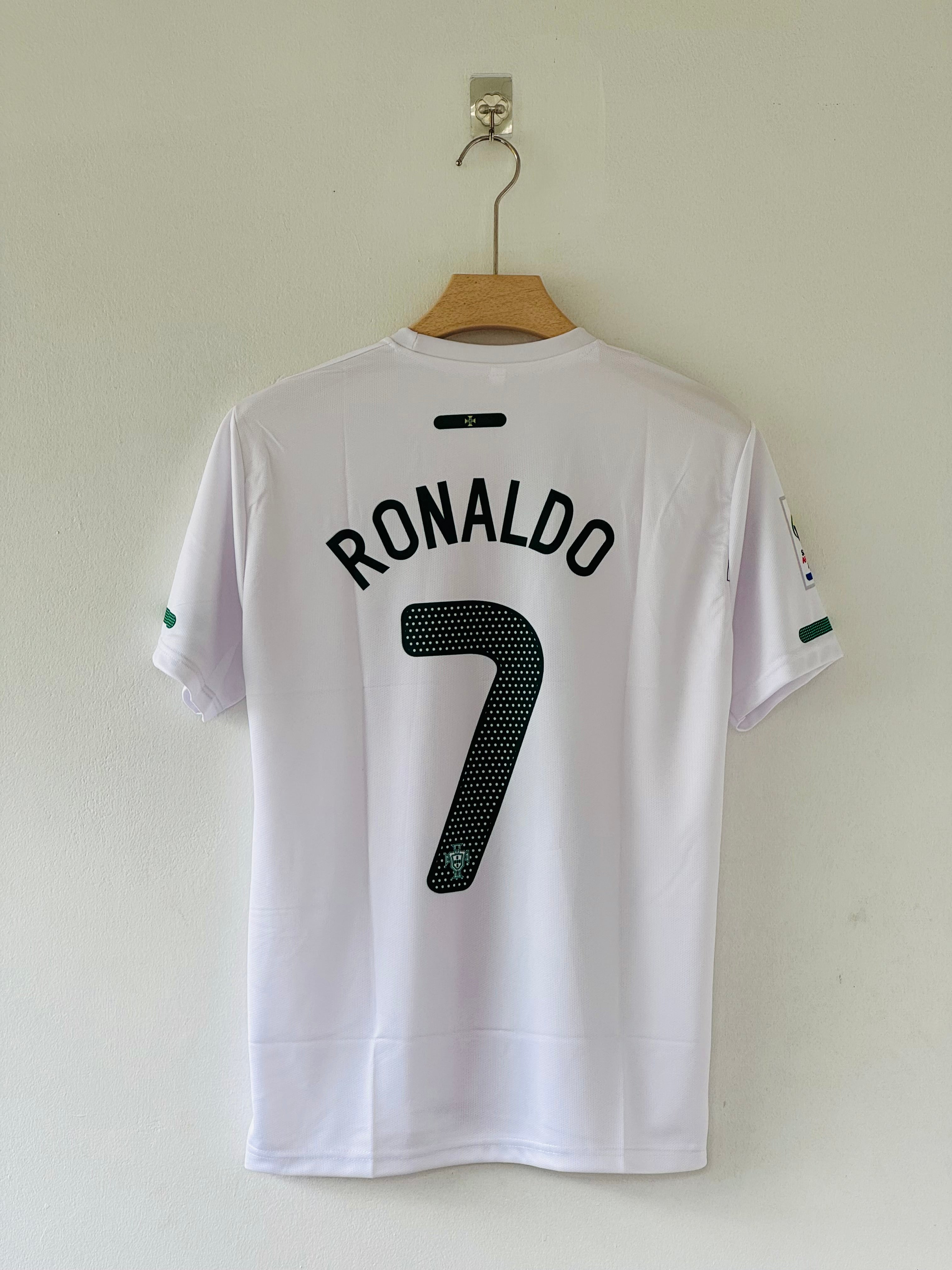 Elegance on the Road – Portugal 2010/11 Away Kit (Cristiano Ronaldo Edition)