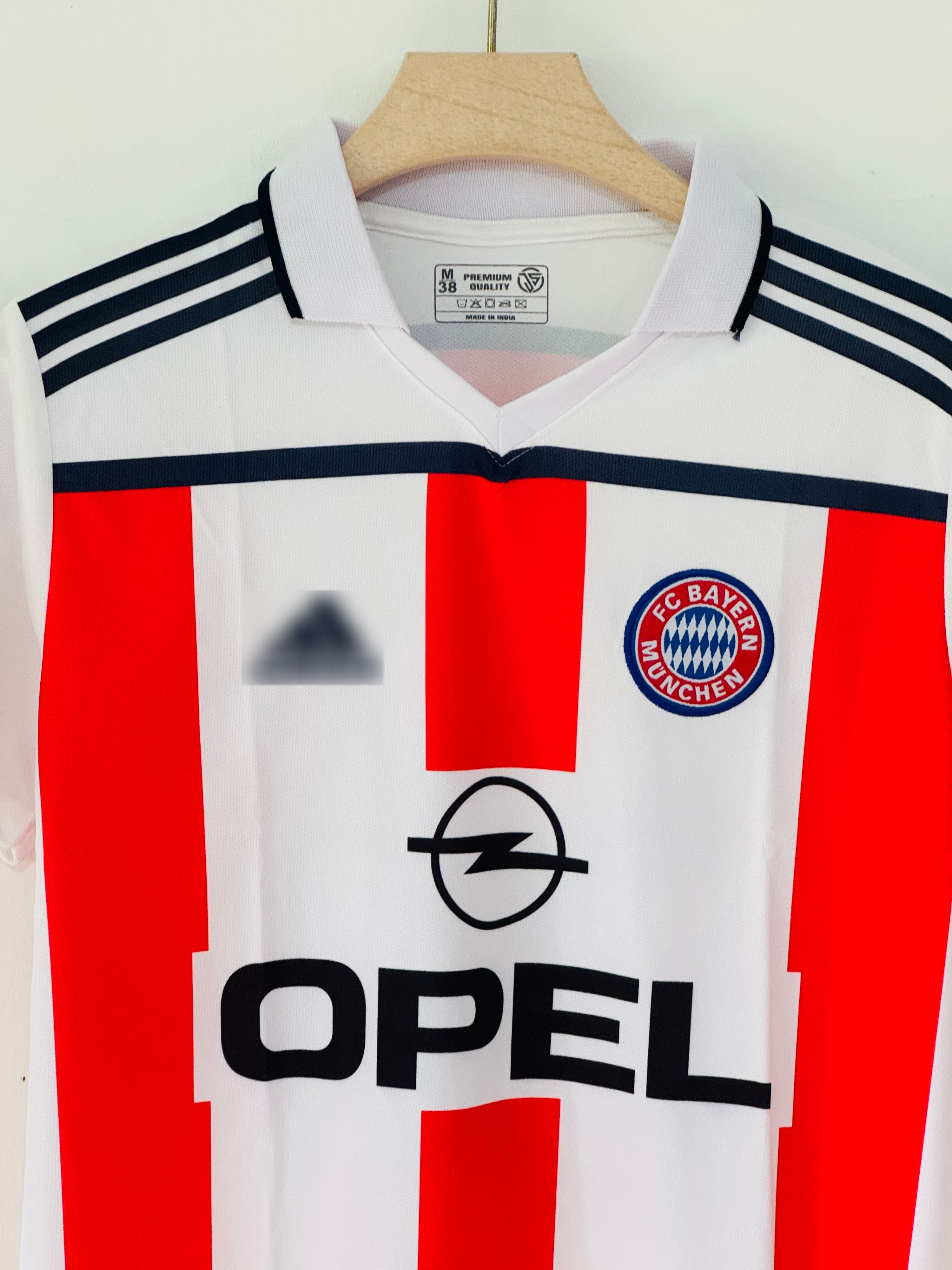 Relive the Treble Season with the 2000-01 Bayern Away Jersey – Salihamidžić Embroidery Edition