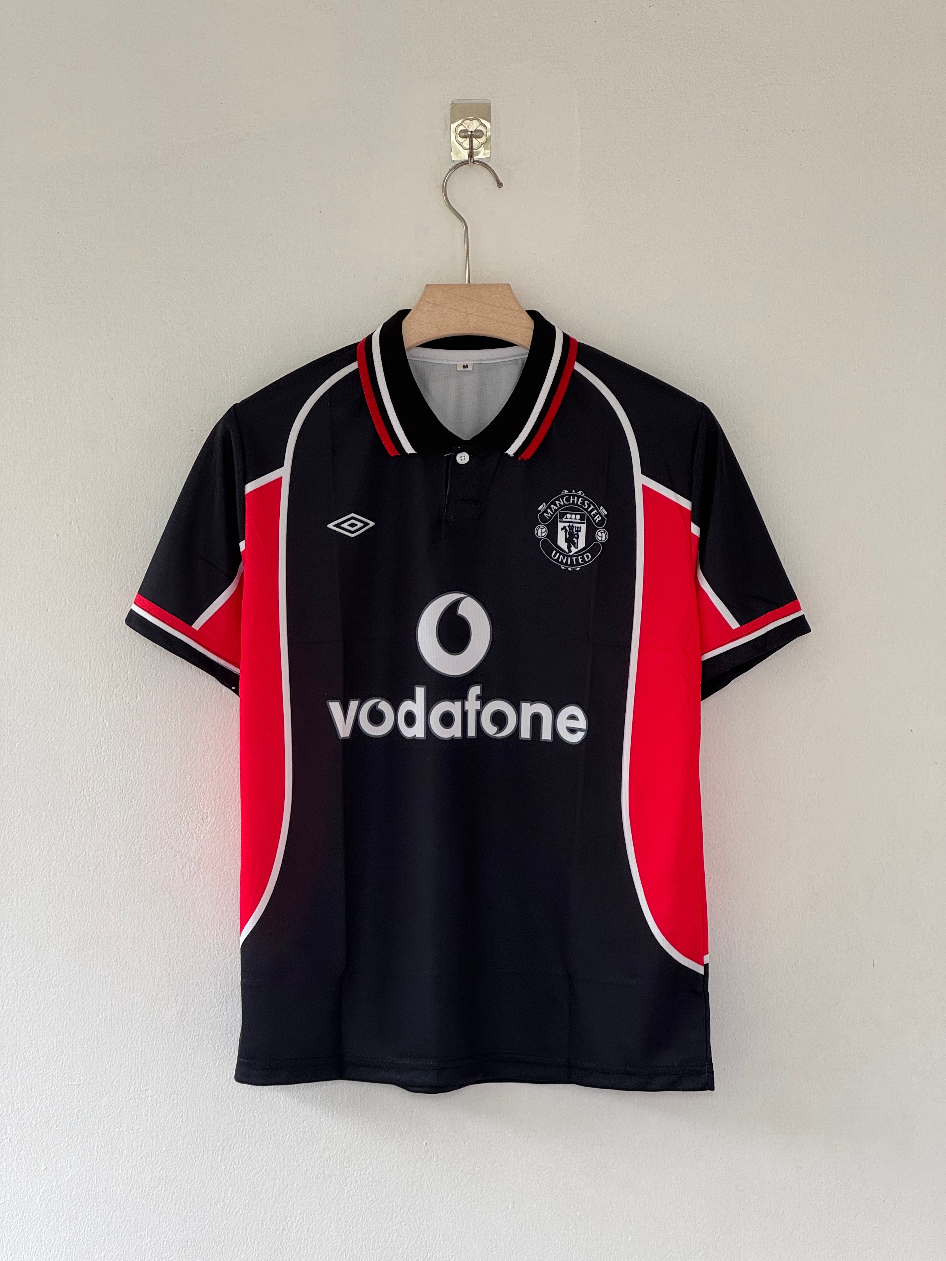 Red Devils Retro — Manchester United 2000–01 Third Jersey(polo)