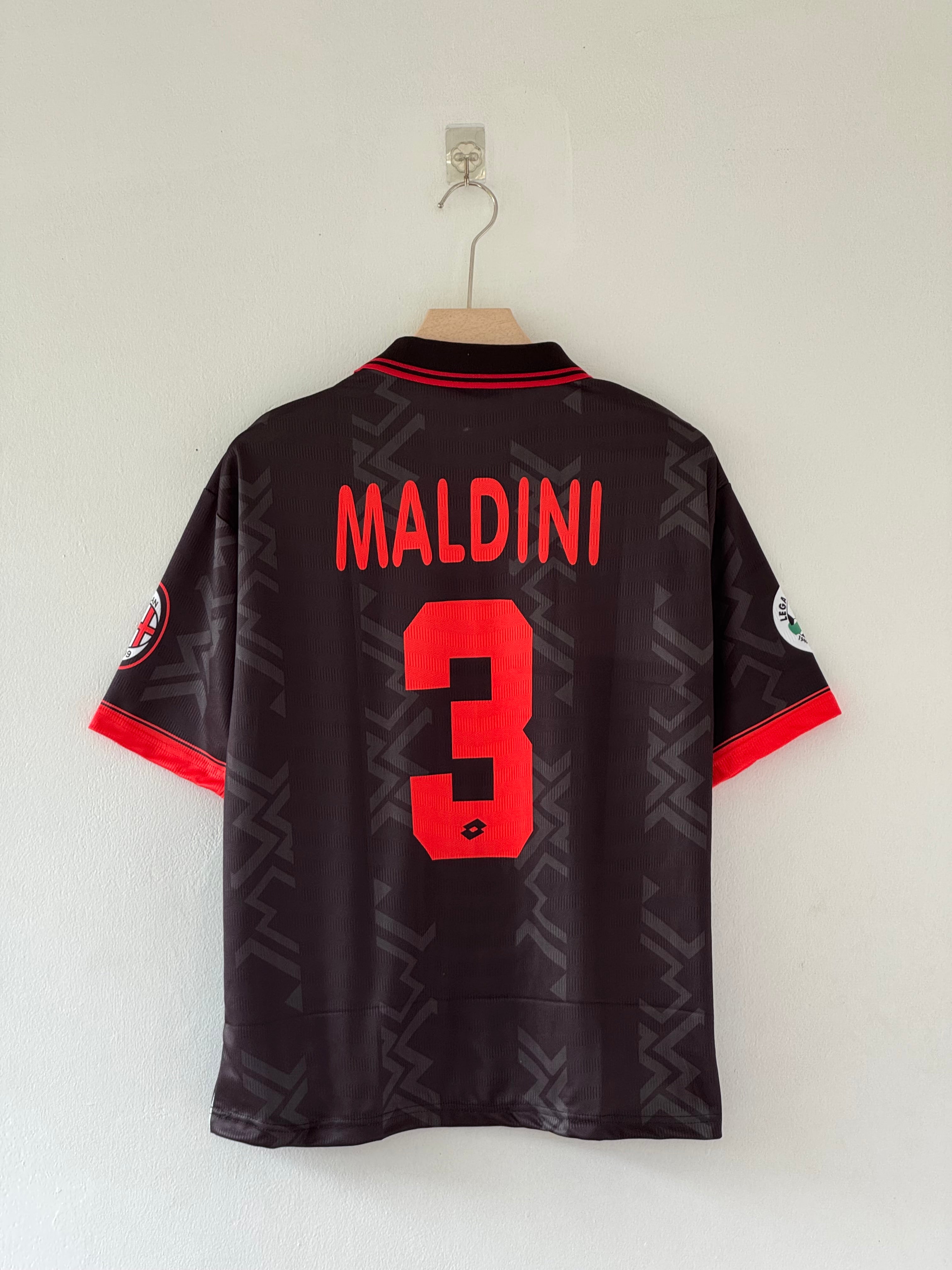 Defend with Honor. Lead with Class. – AC Milan 1996/97 Maldini Five-Sleeve Edition