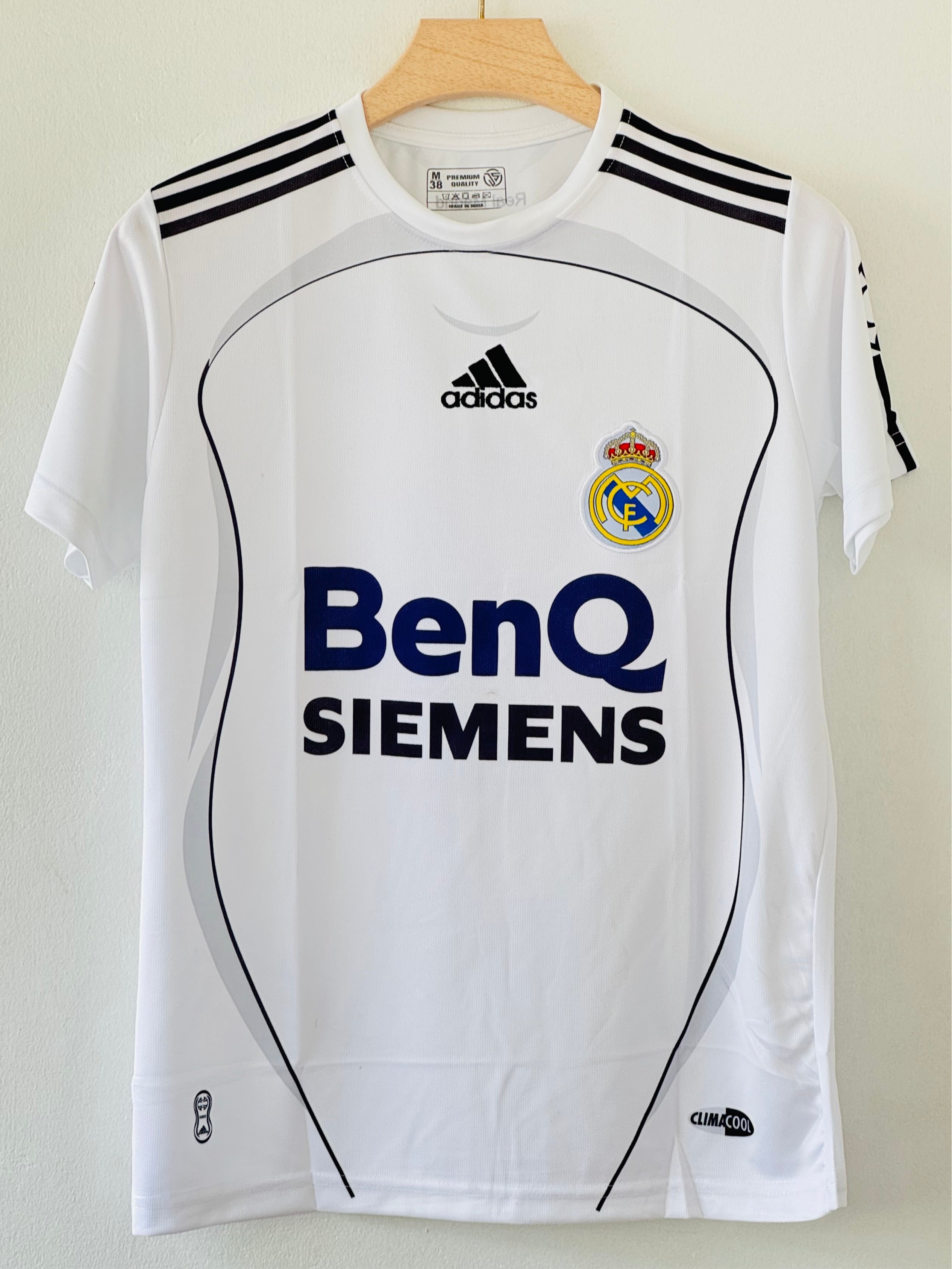 Galáctico Legacy – 2006-07 Real Madrid Home Jersey – Ronaldo Embroidery Edition