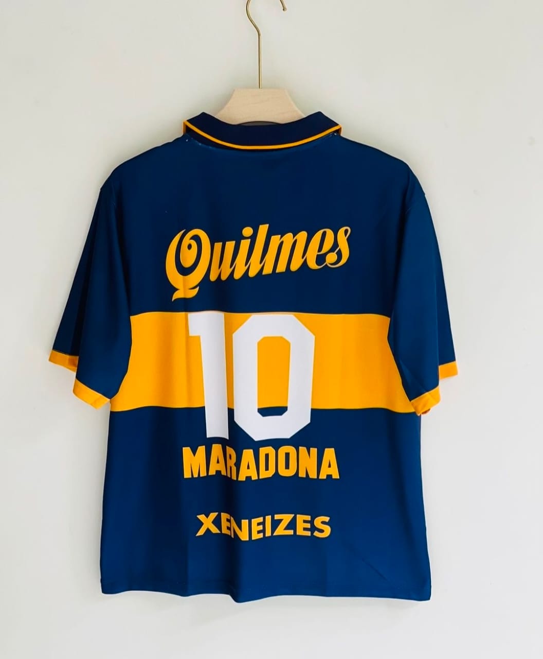 Boca Juniors 97-98 Maradona Retro 5 sleev Jersey – Iconic Tribute to a Legend