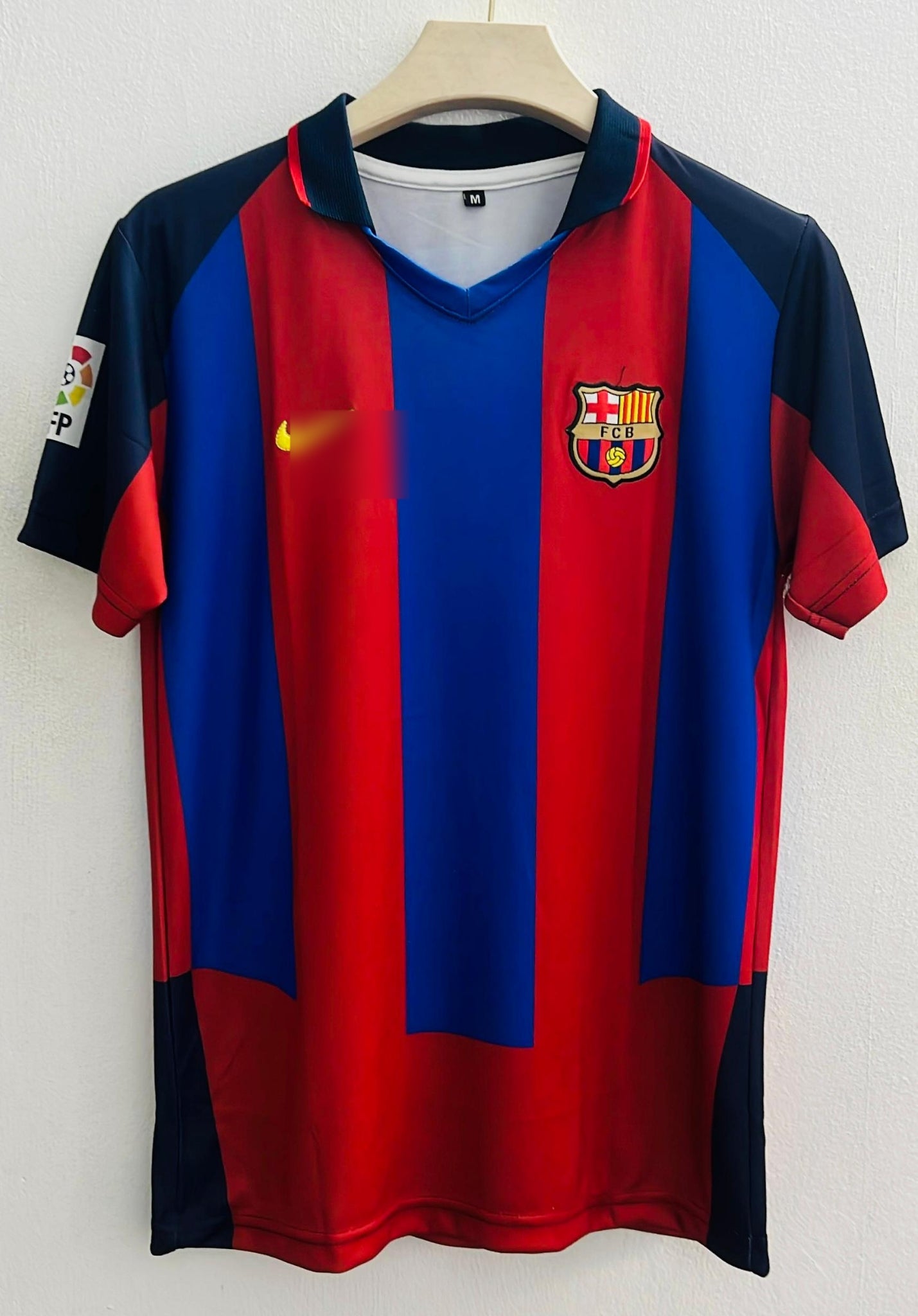 2003-04 Barcelona Home Jersey - Ronaldinho Magic Edition