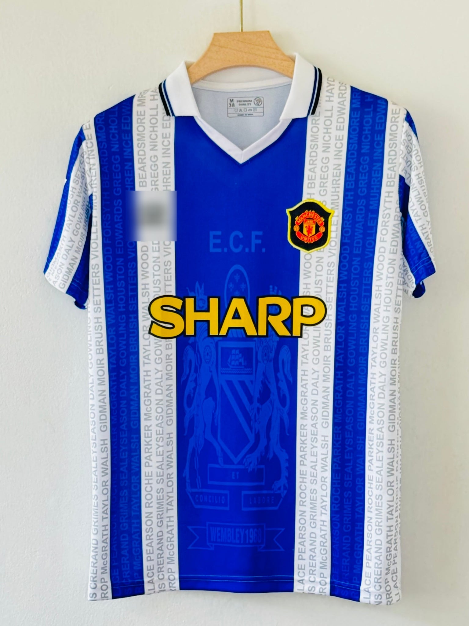 Relive Beckham’s Breakthrough with the 1995-96 Manchester United Away Jersey – Embroidery Edition