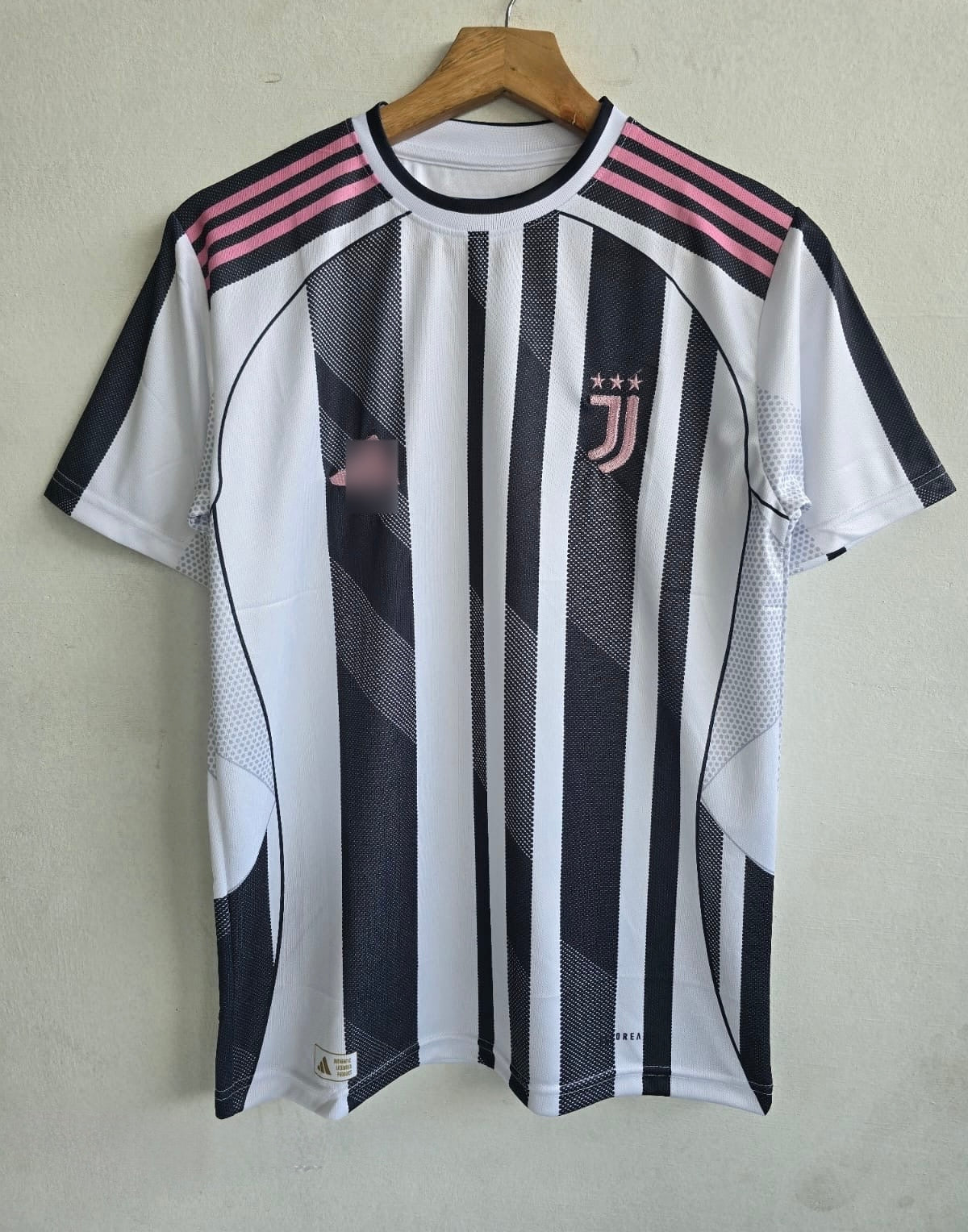 Bianconeri Bold – 2025-26 Juventus Home Jersey