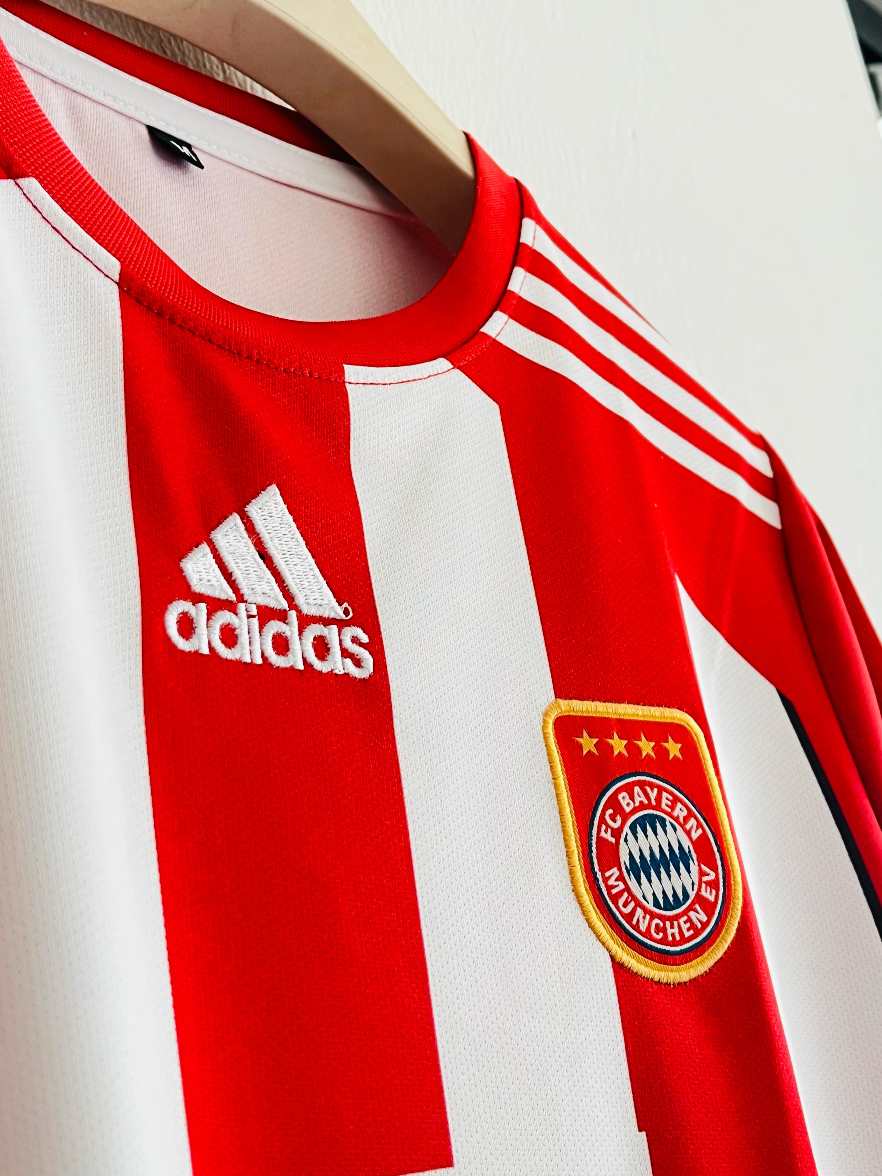 2010-11 Bayern Munich Home Jersey - Robben Embroidery Edition