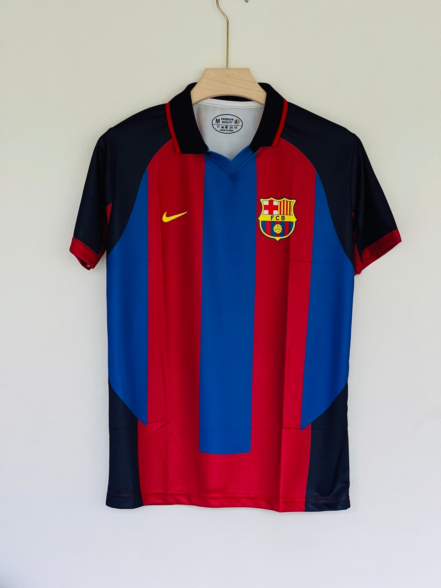 2003-04 Barcelona Home Jersey - Ronaldinho Magic Edition