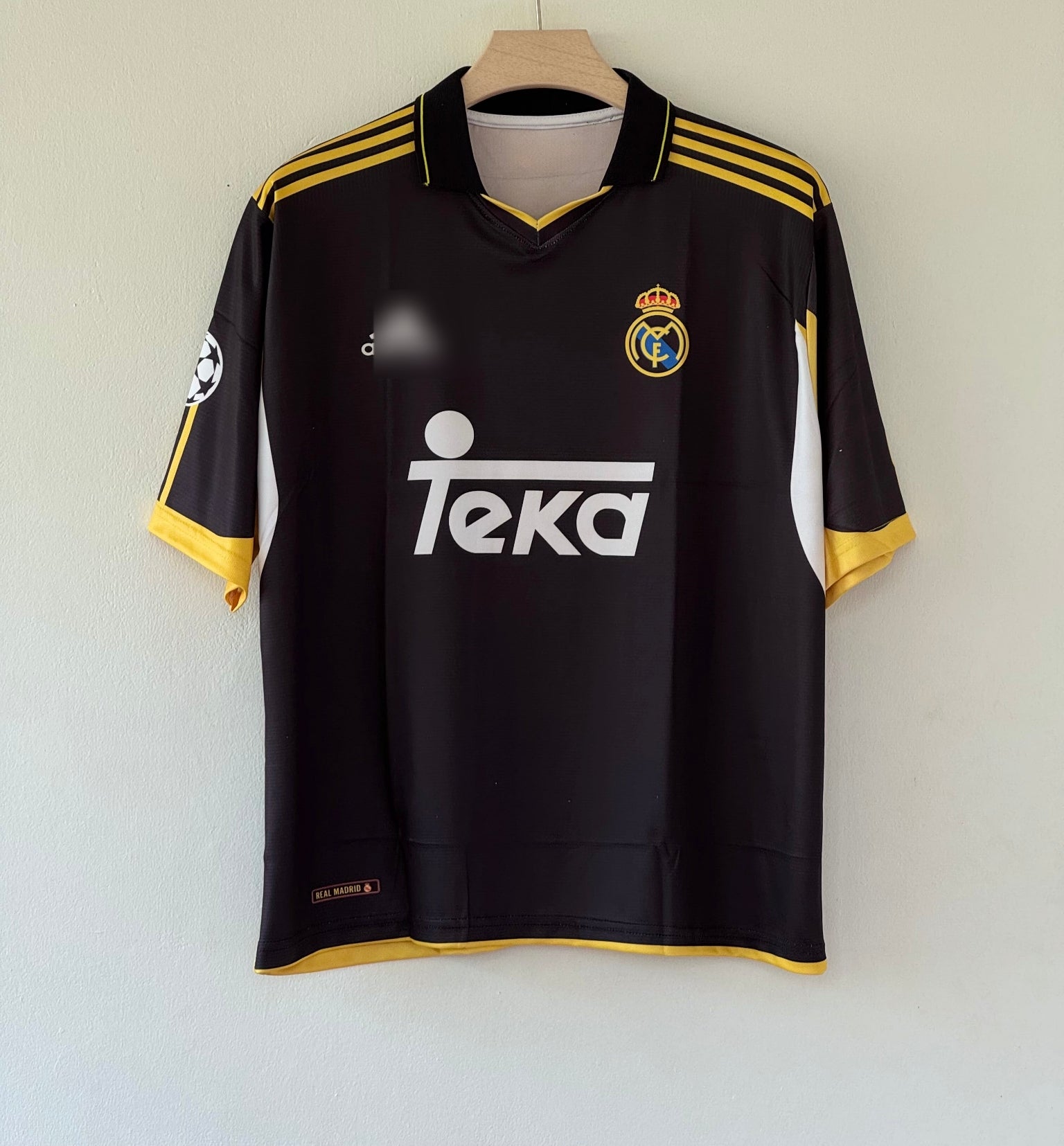 Galáctico Beginnings – Real Madrid 1999–2001 Retro Five Sleeve Edition